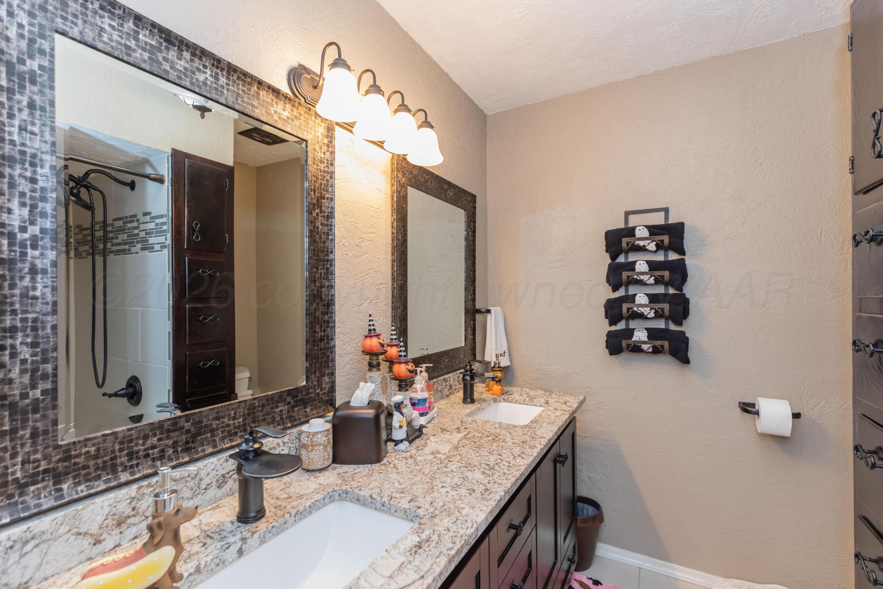 6209 Elmhurst Road Property Photo 11