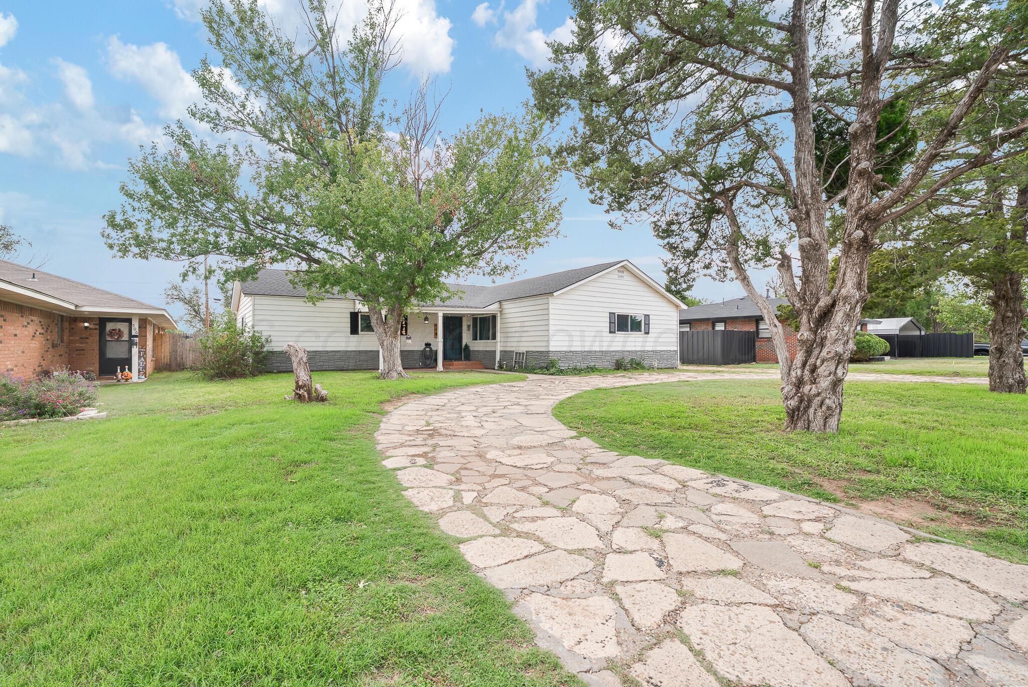 504 8th Avenue Property Photo 3