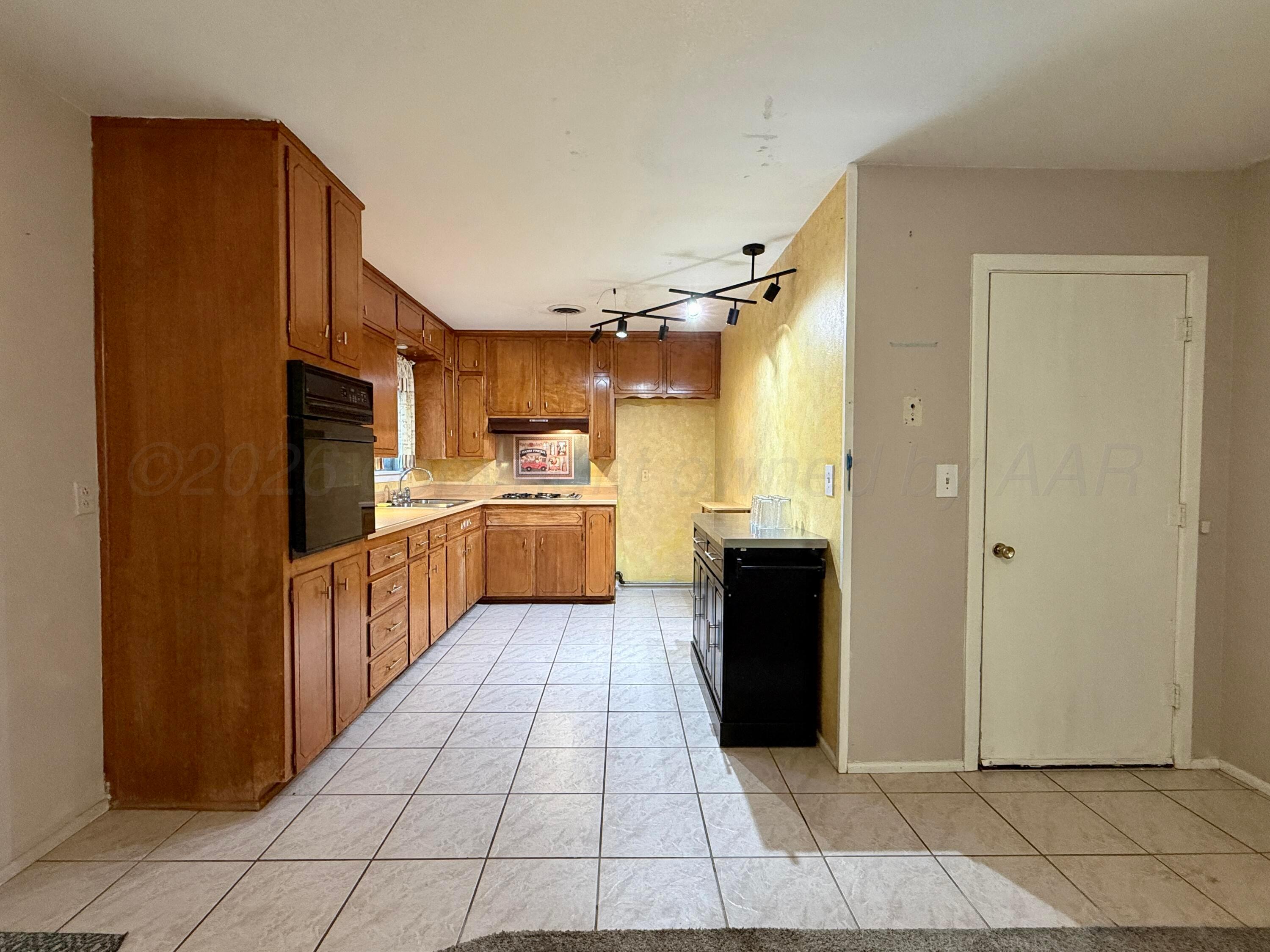 1504 Pellinore Street Property Photo 9