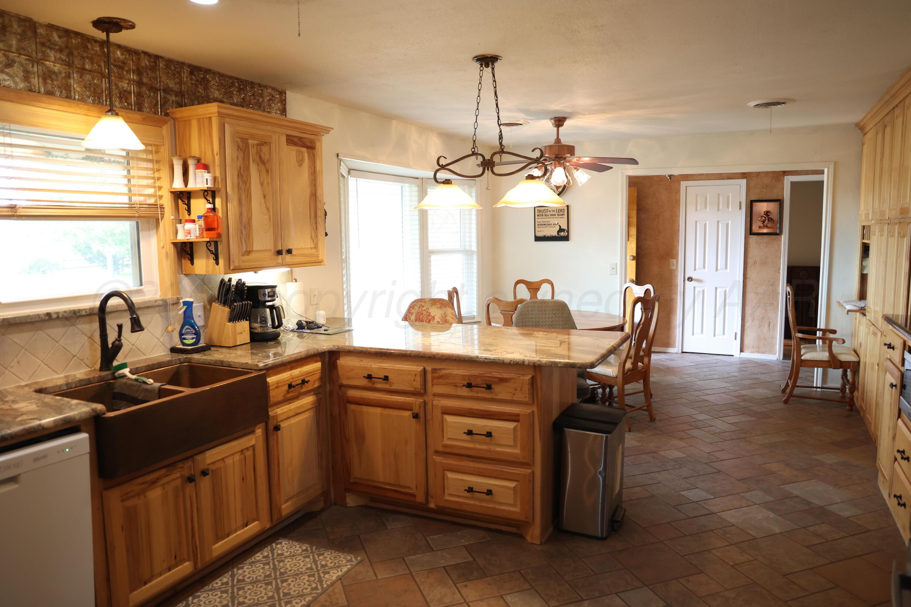 14653 Halsey Trail Property Photo 3