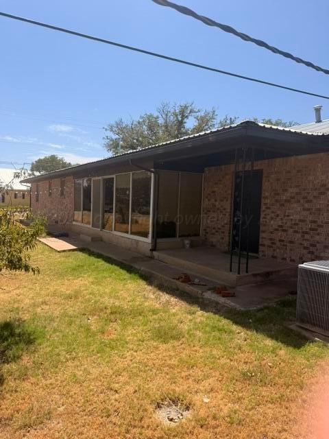 206 N Crosby Avenue Property Photo 2