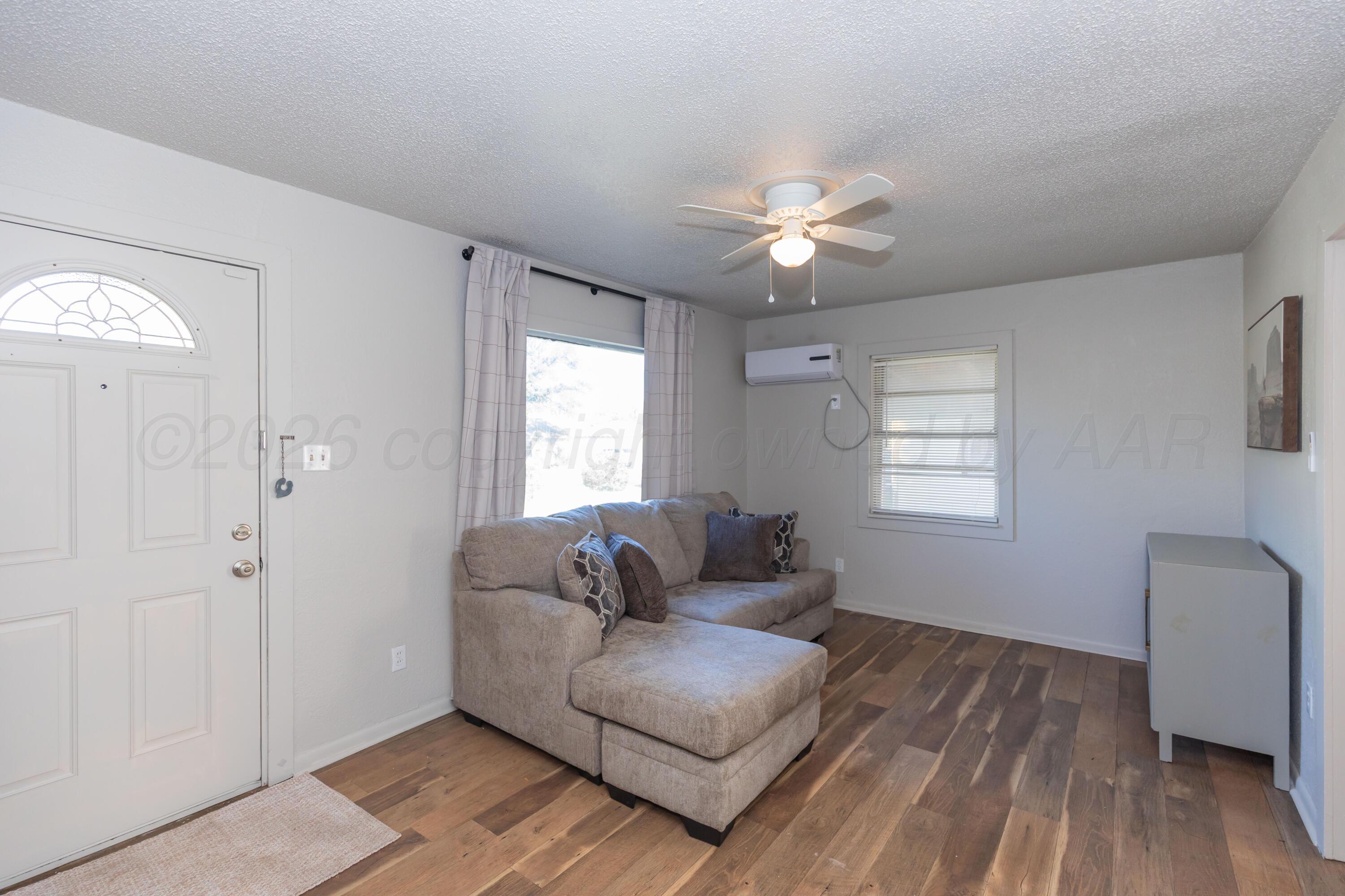 4511 S Bonham Street Property Photo 5