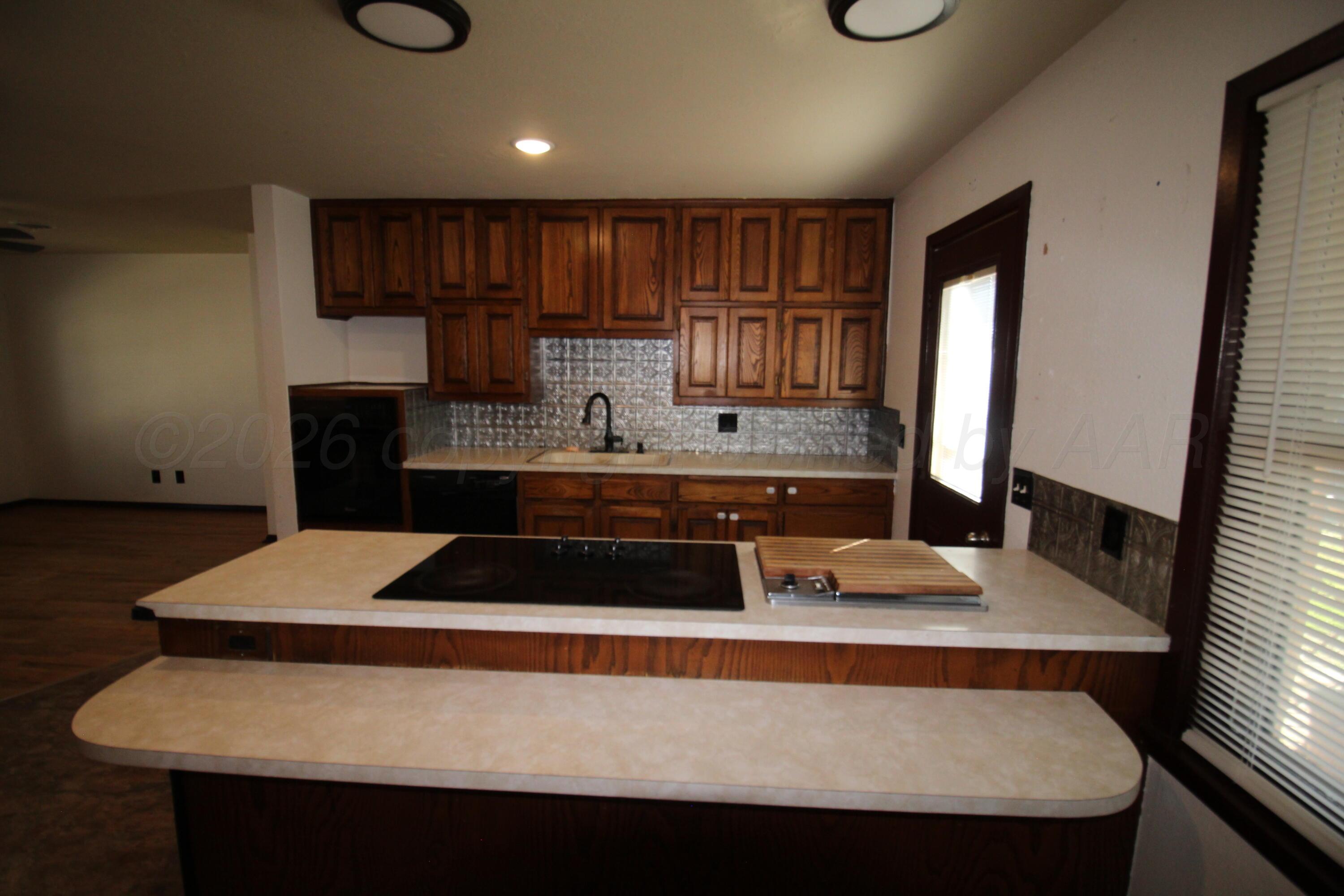 105 Fir Street Property Photo 5