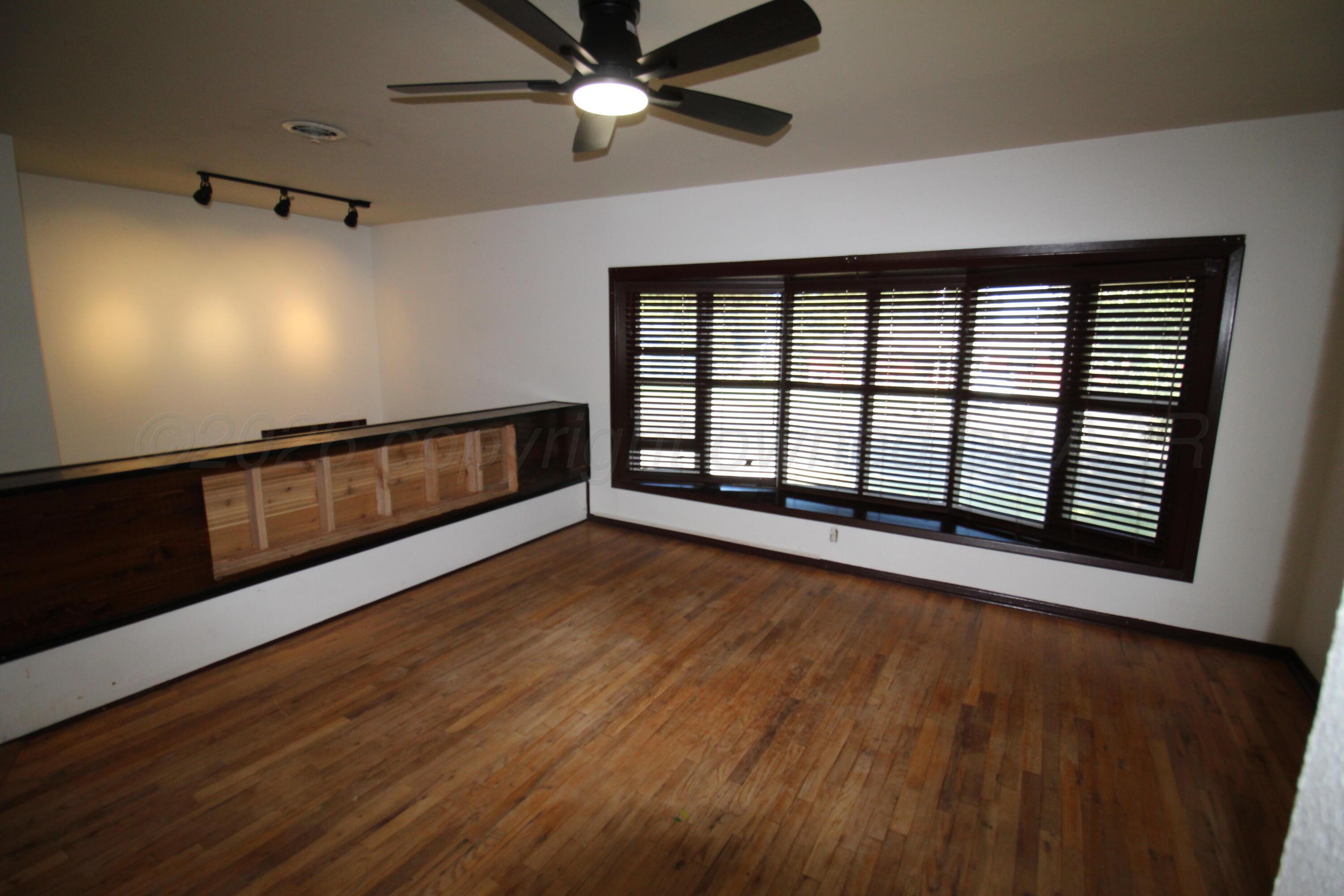 105 Fir Street Property Photo 9