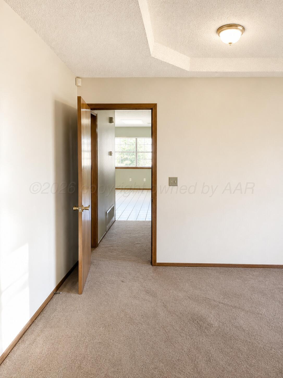 906 N Fairmont Street Property Photo 8