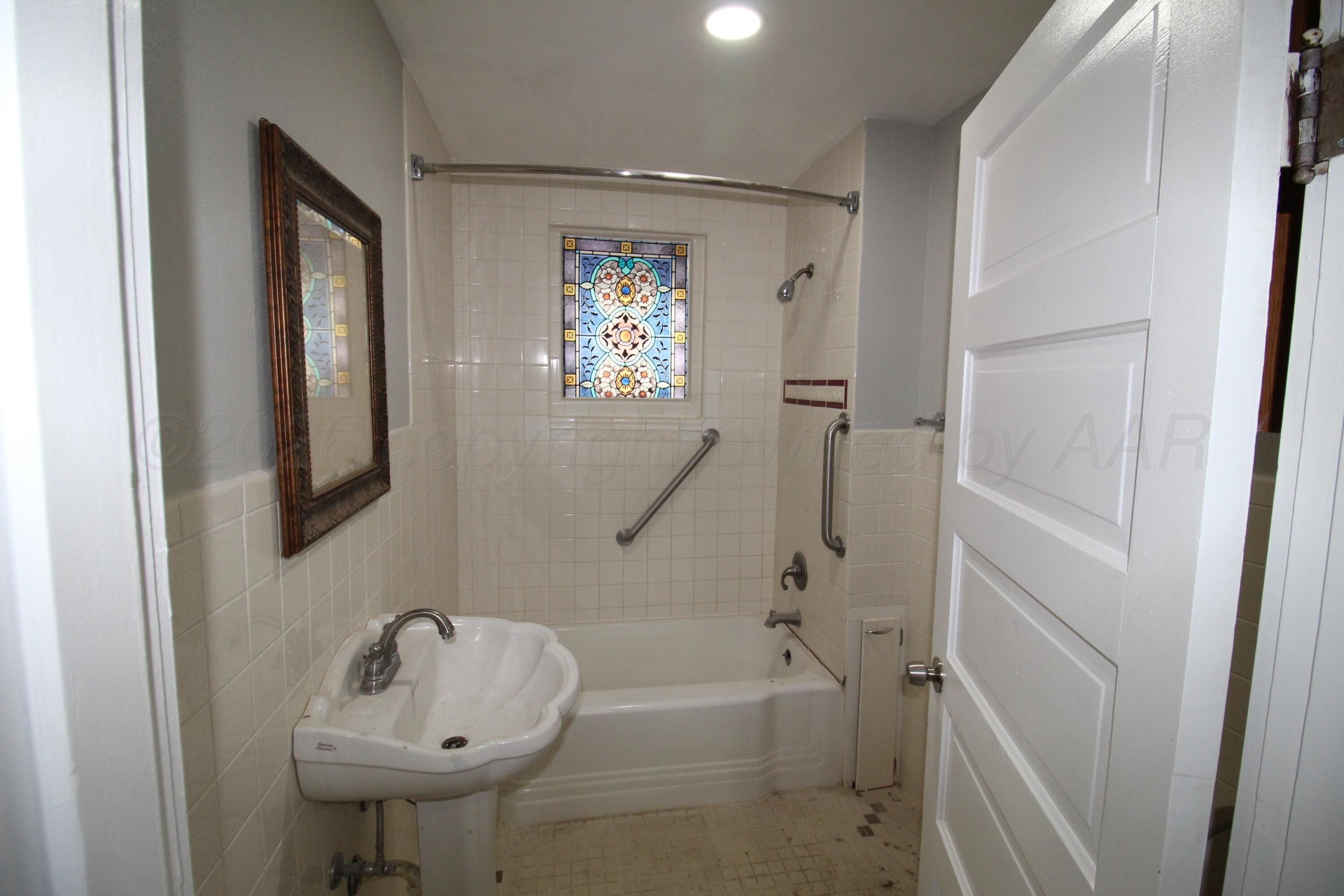 441 N Lee Avenue Property Photo 17