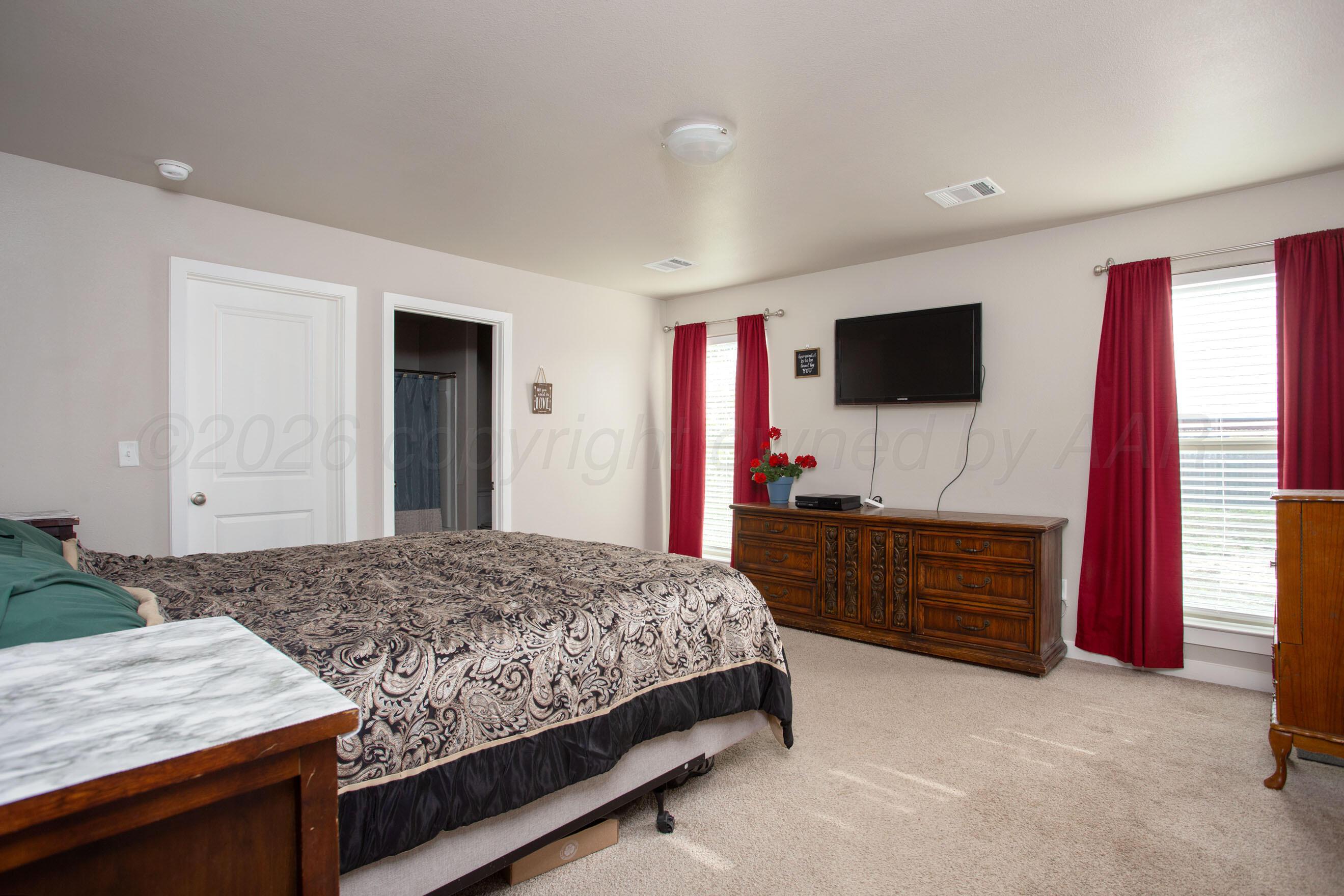 7013 Athens Street Property Photo 10