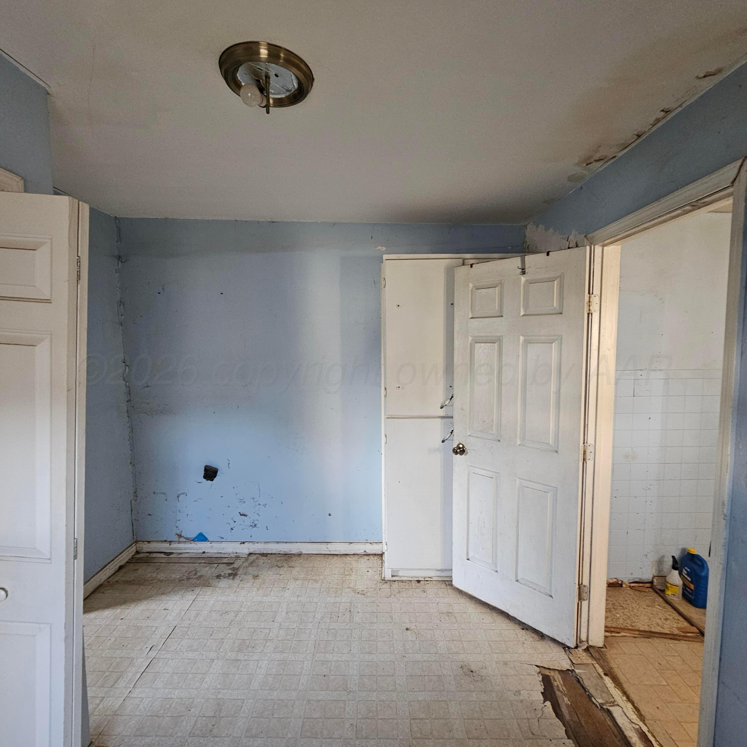 1422 S Arthur Street Property Photo 10