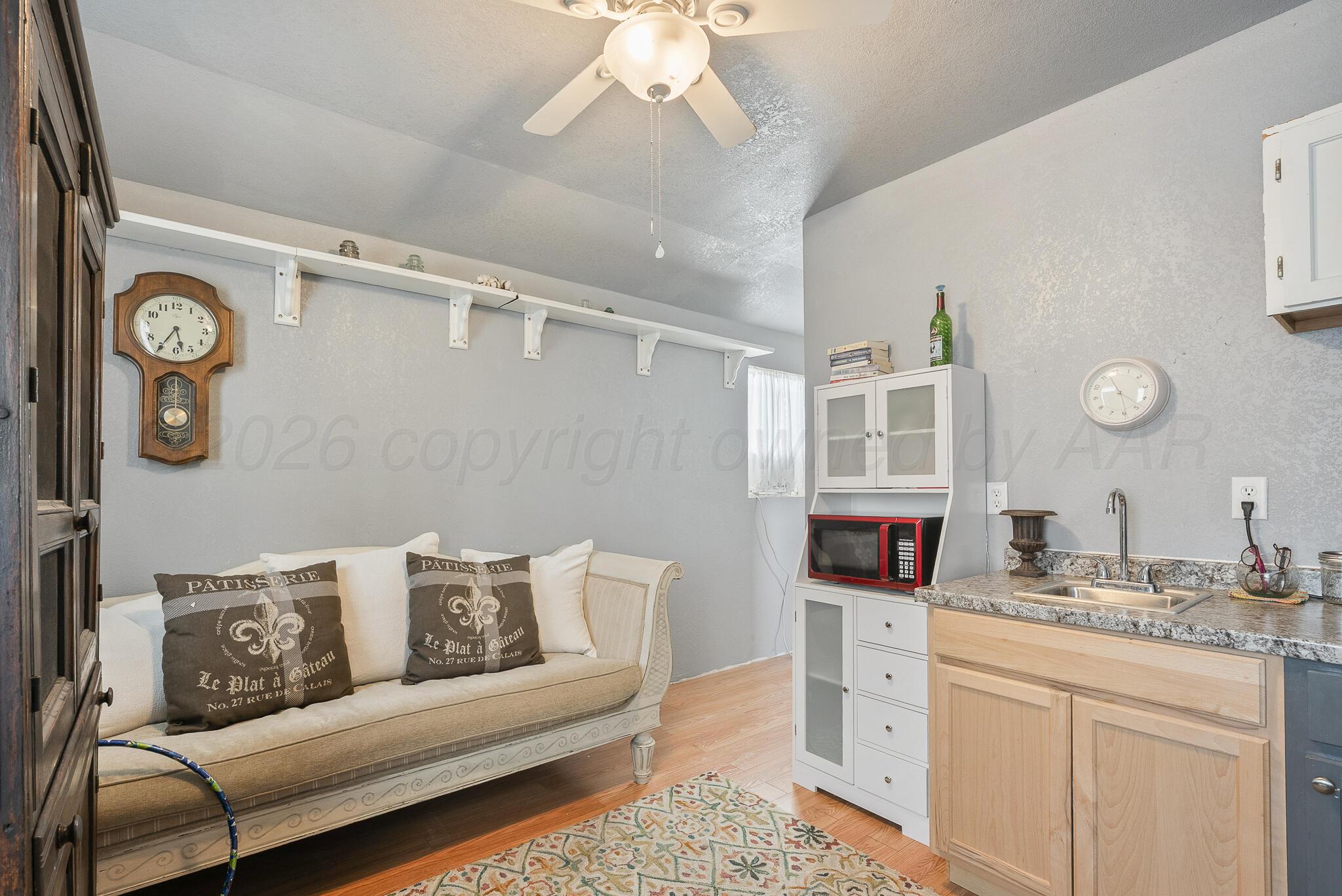 201 Elizabeth Street Property Photo 42