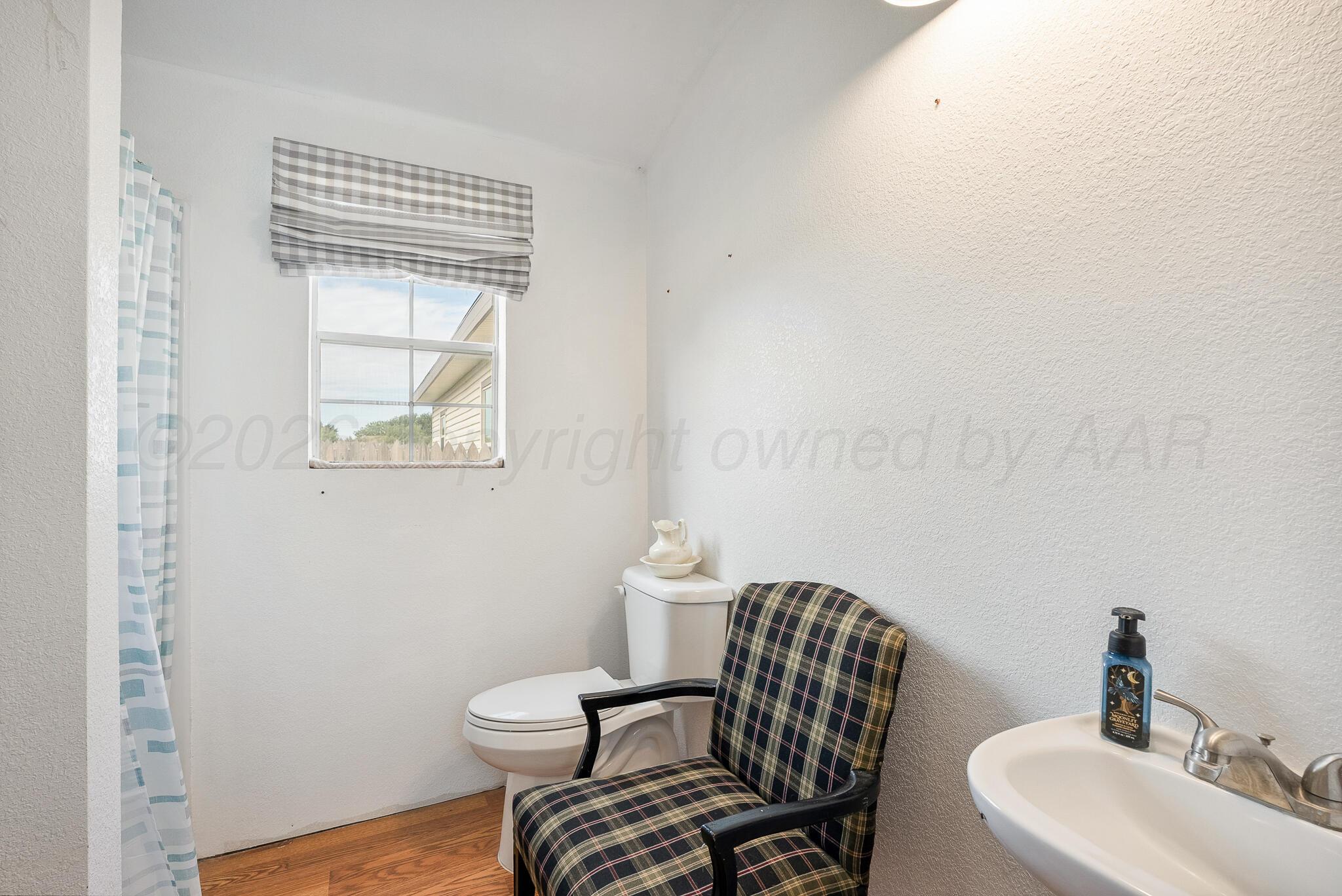 201 Elizabeth Street Property Photo 43