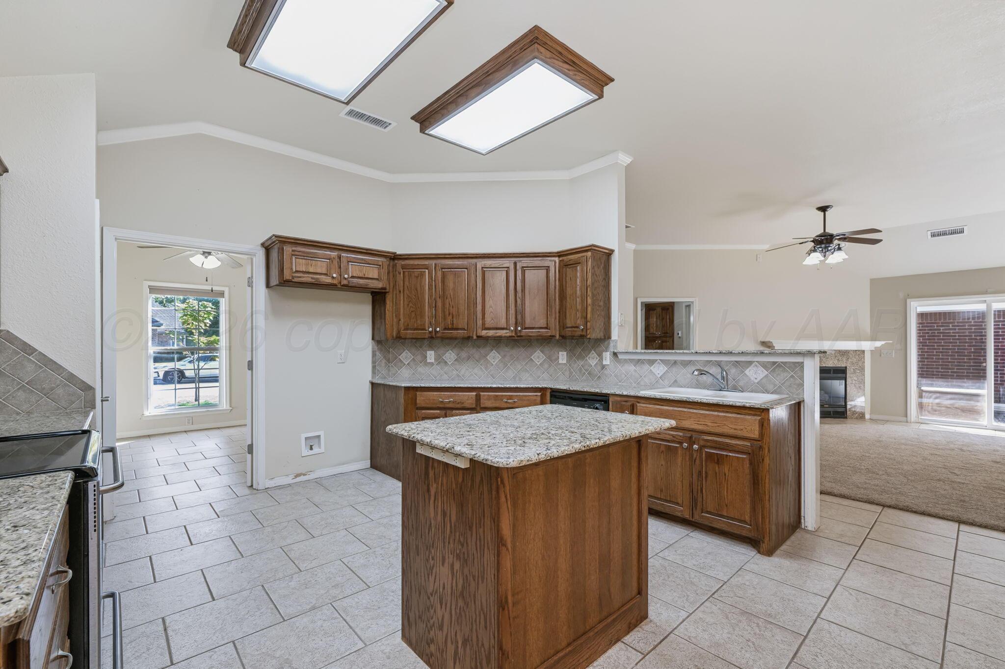 7710 Reward Place Property Photo 8