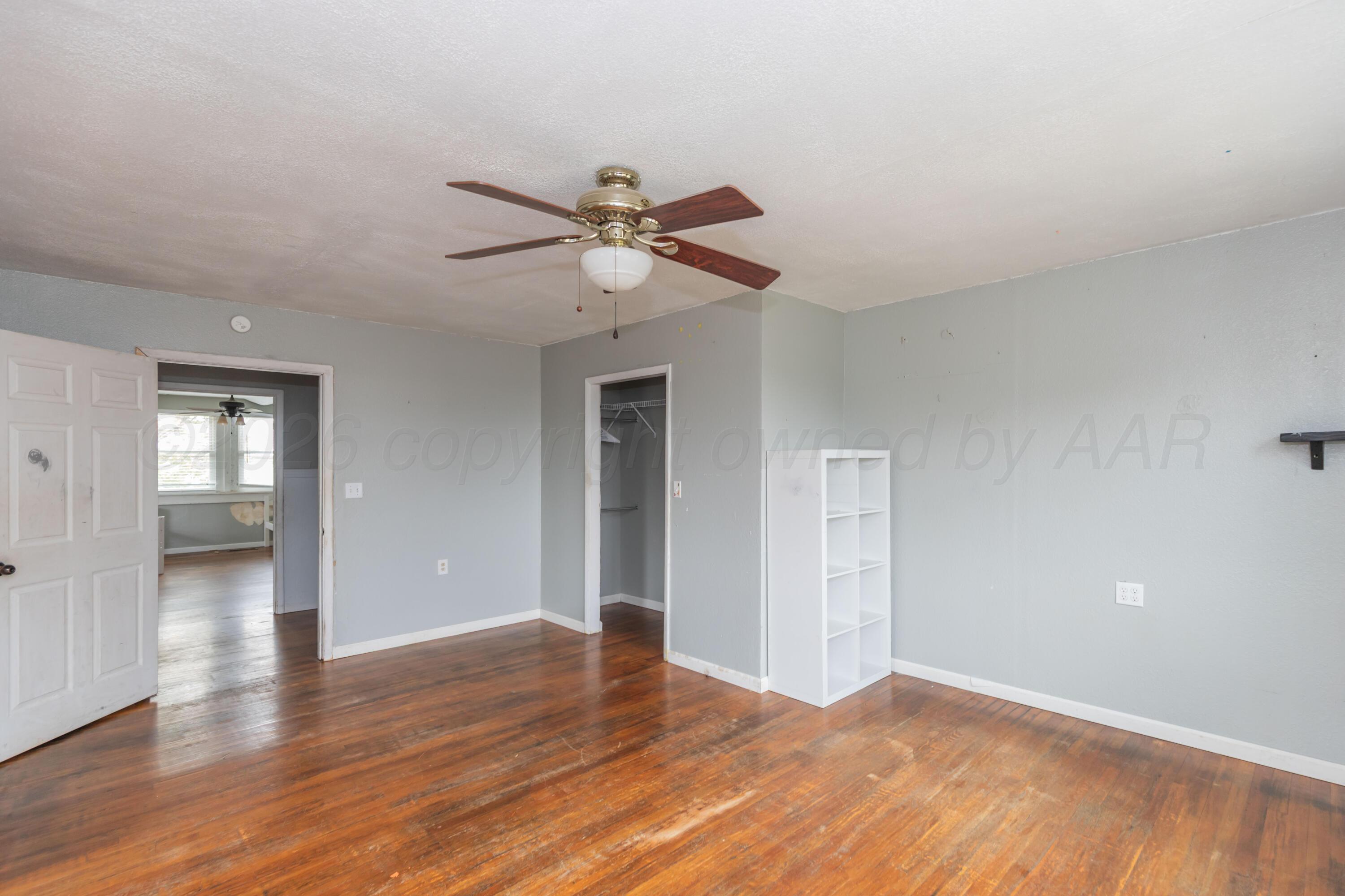 409 Gray Street Property Photo 23