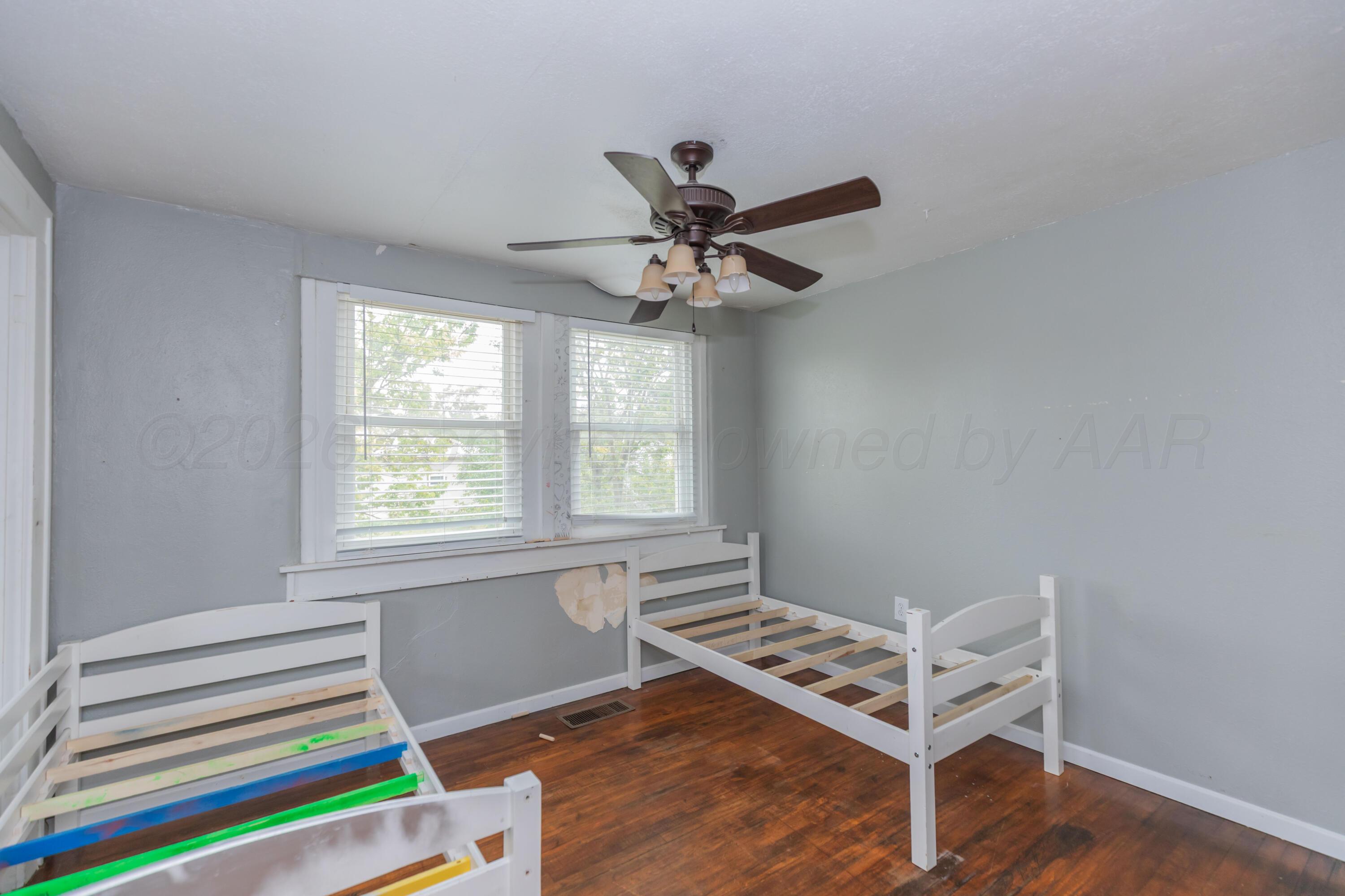 409 Gray Street Property Photo 28