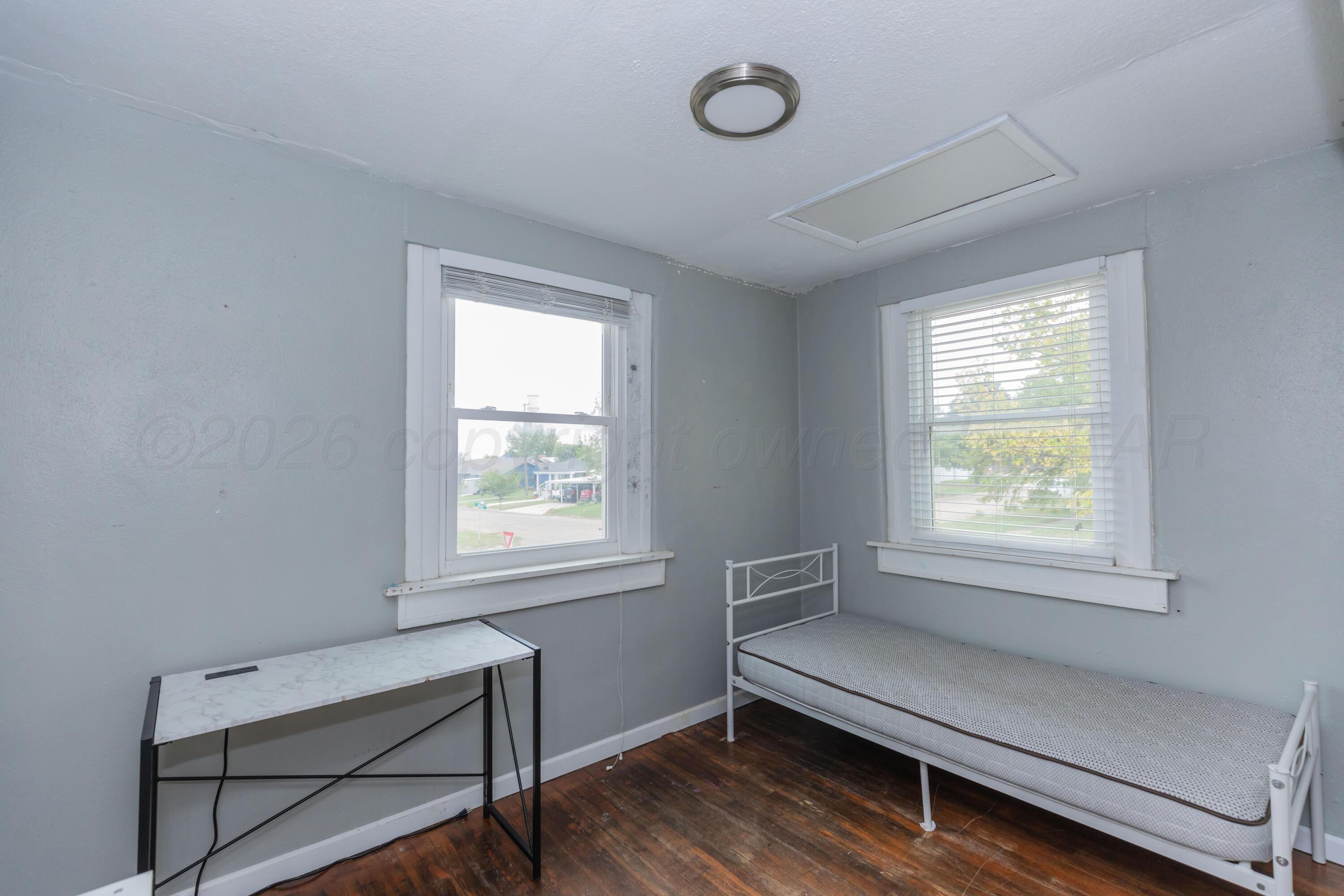 409 Gray Street Property Photo 29