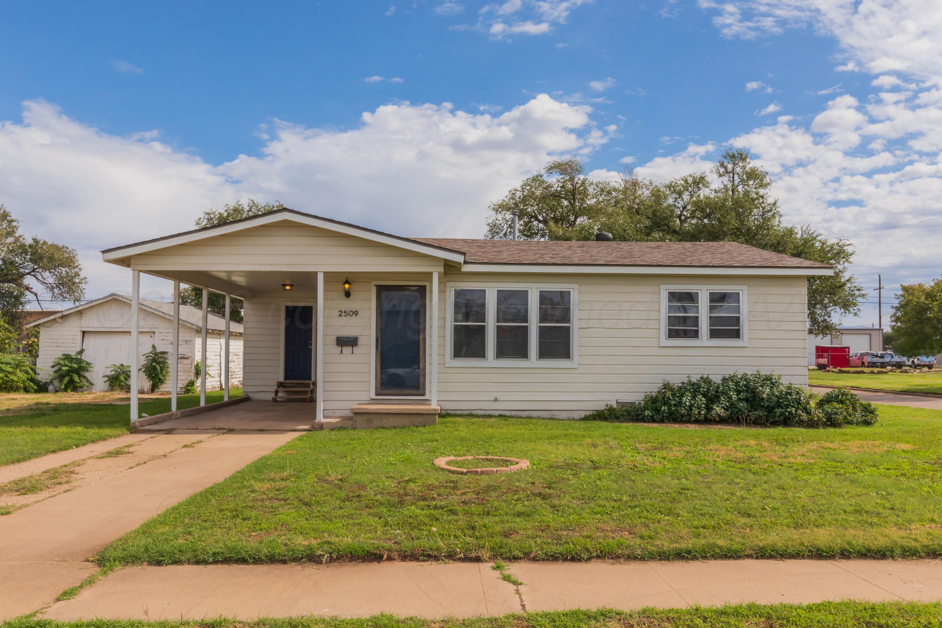 2509 S Pierce Street Property Photo 1