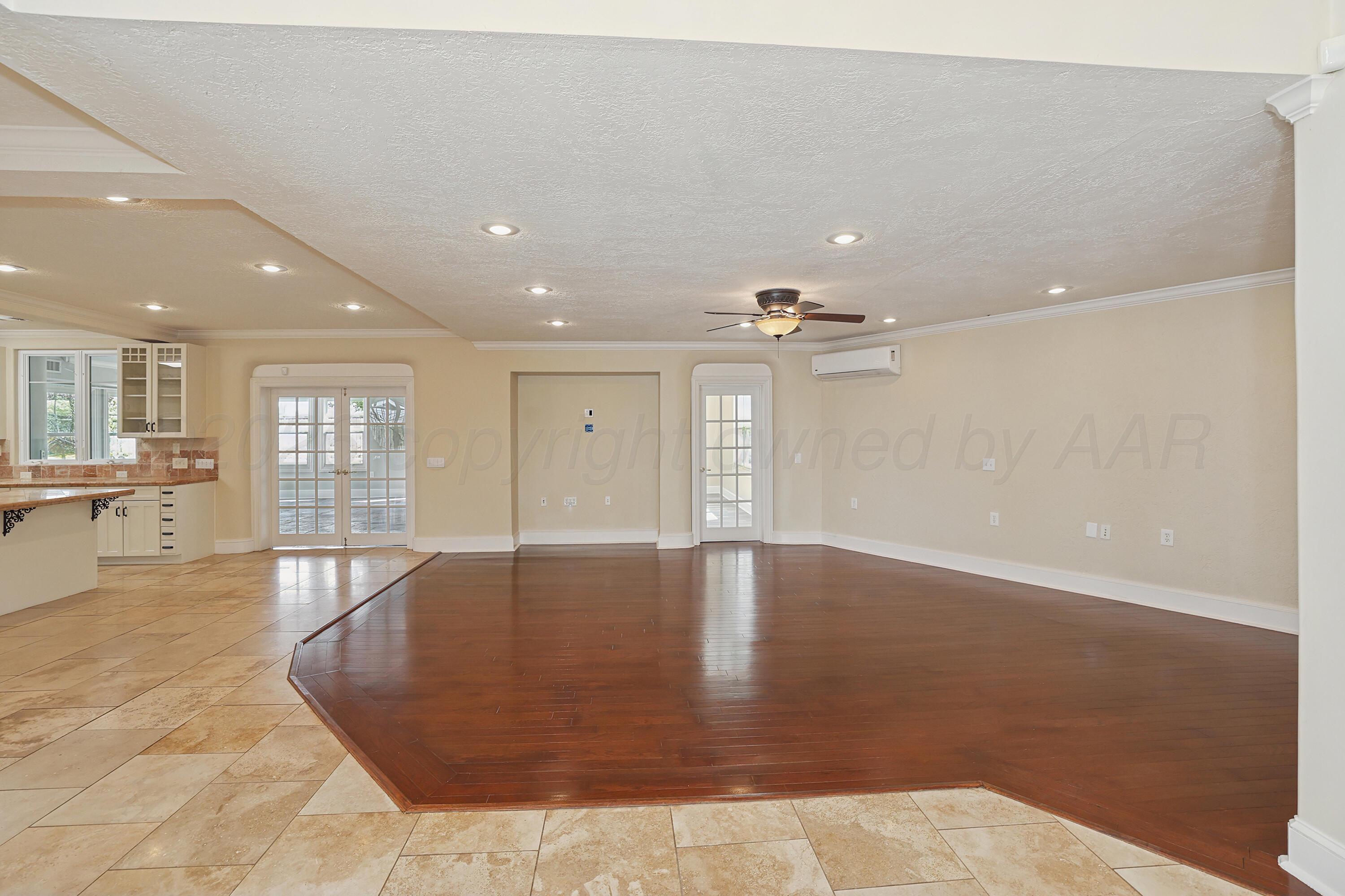6000 Hester Drive Property Photo 10