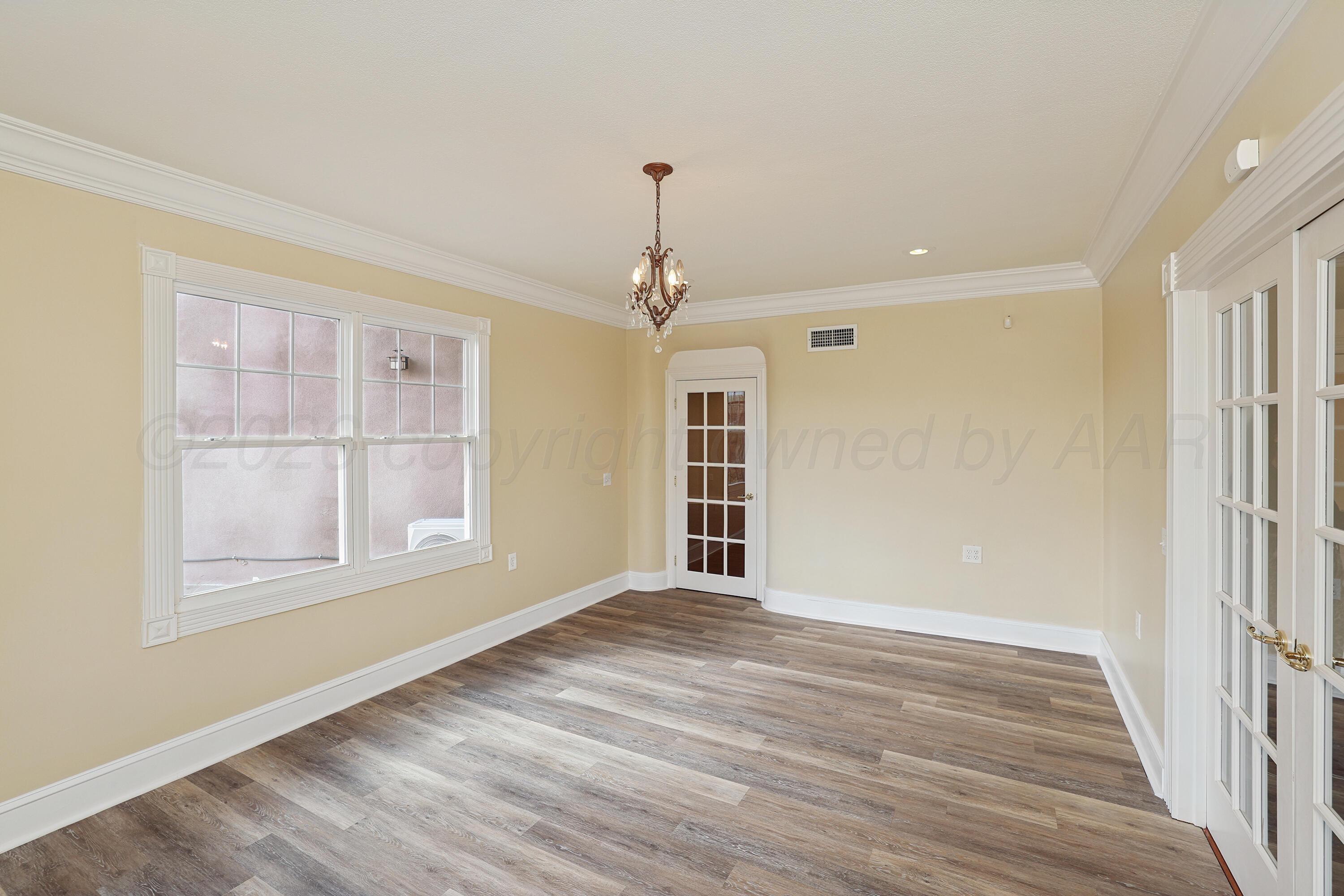 6000 Hester Drive Property Photo 17