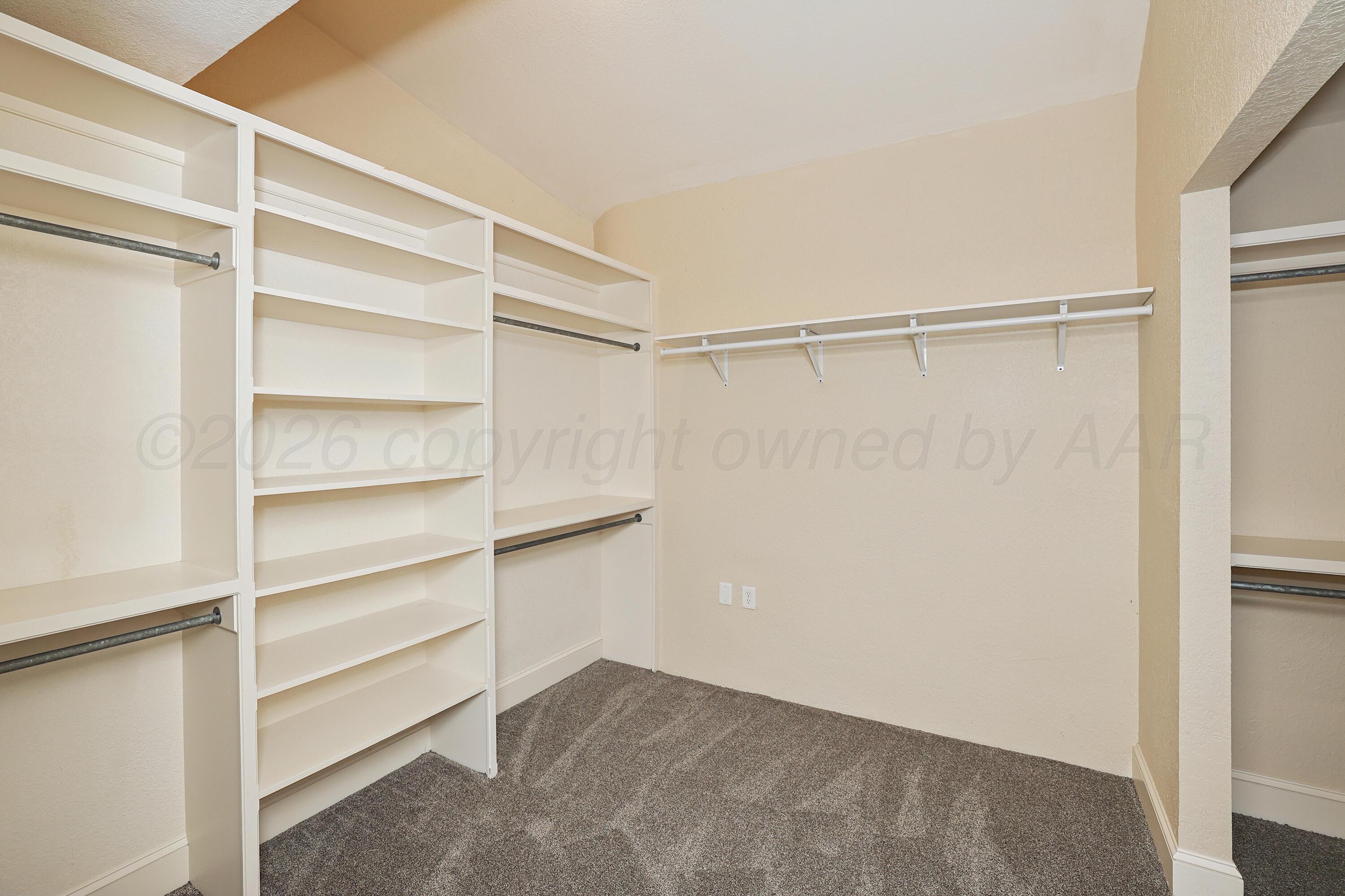 6000 Hester Drive Property Photo 29