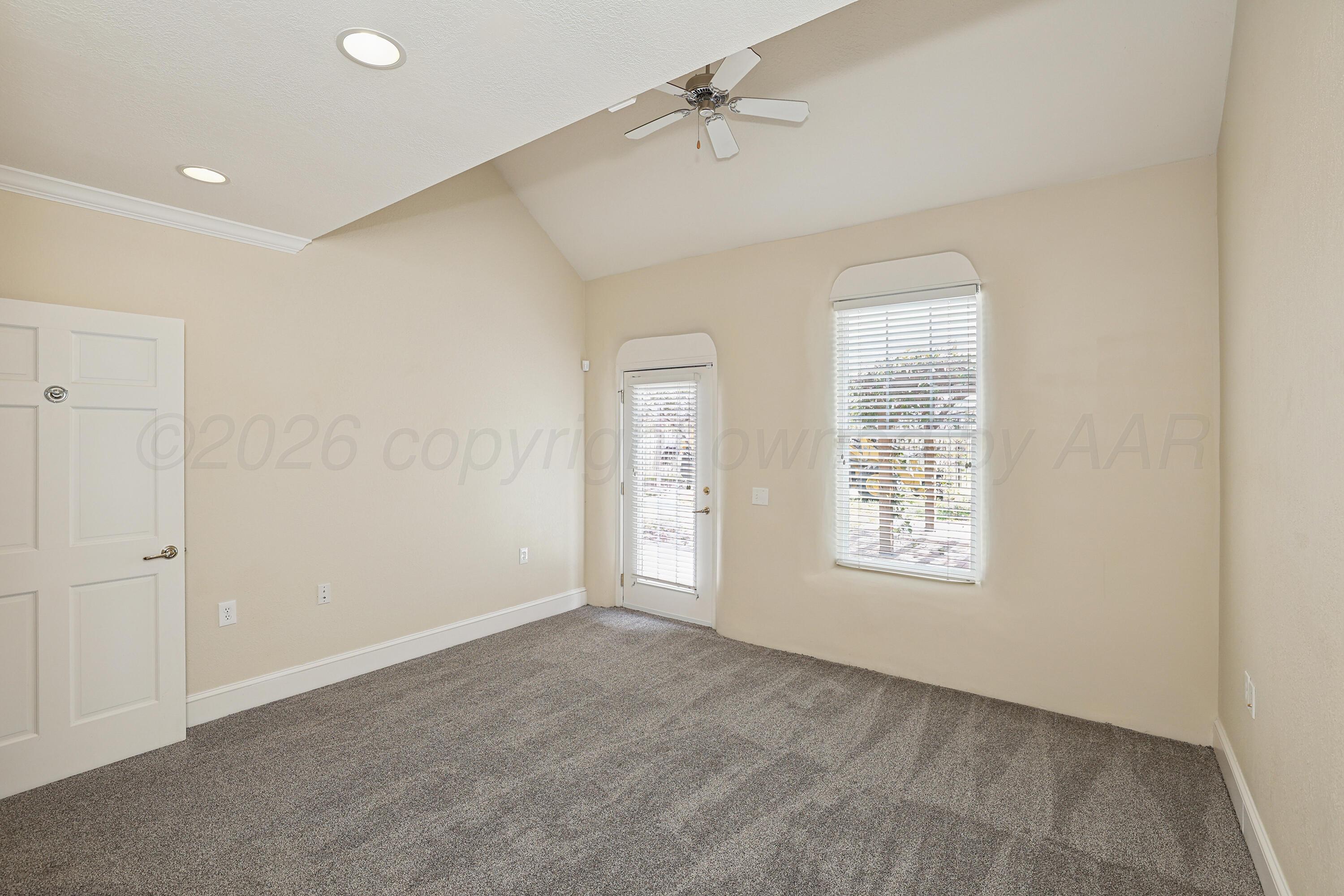 6000 Hester Drive Property Photo 33