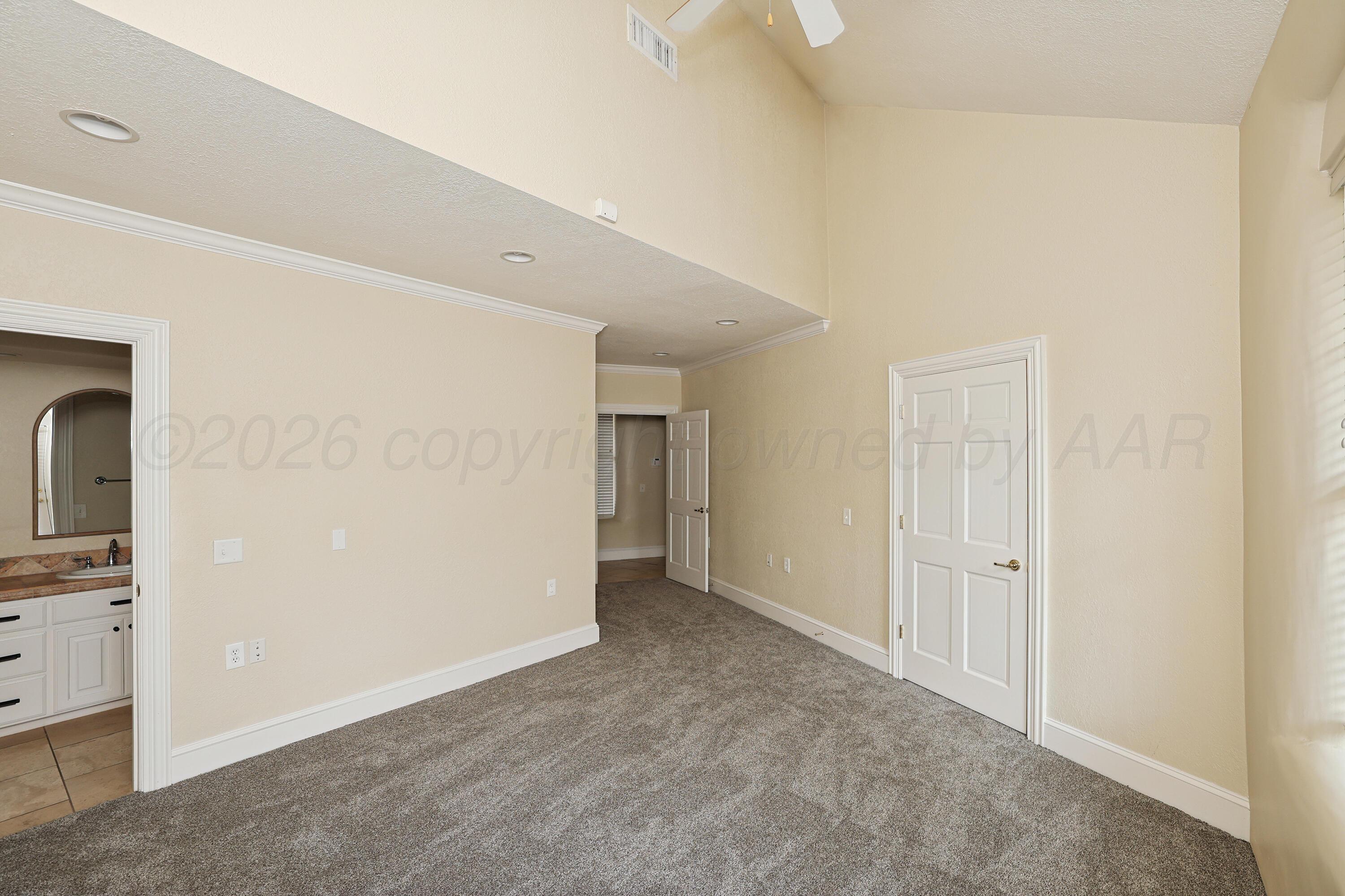6000 Hester Drive Property Photo 36