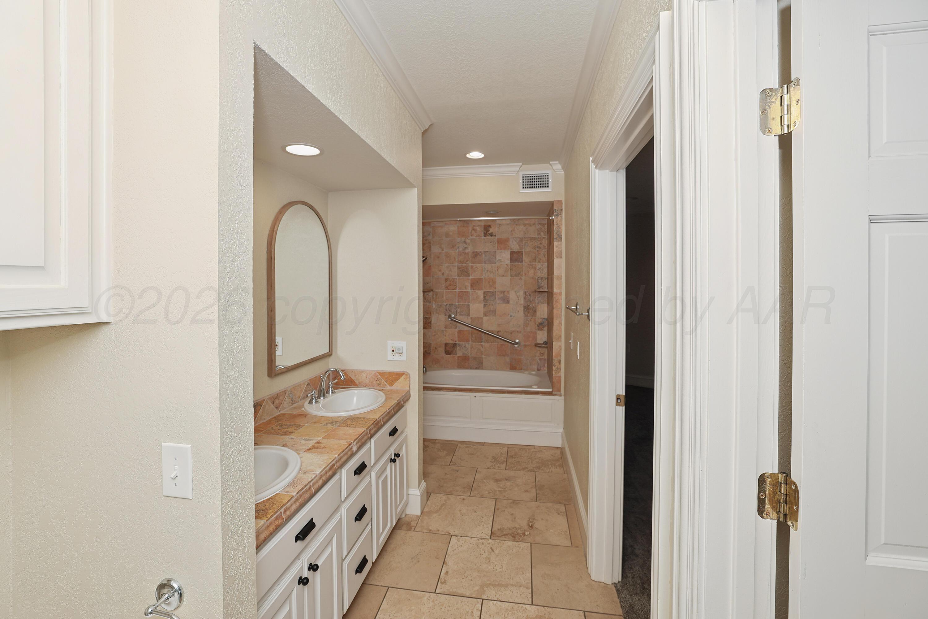 6000 Hester Drive Property Photo 38