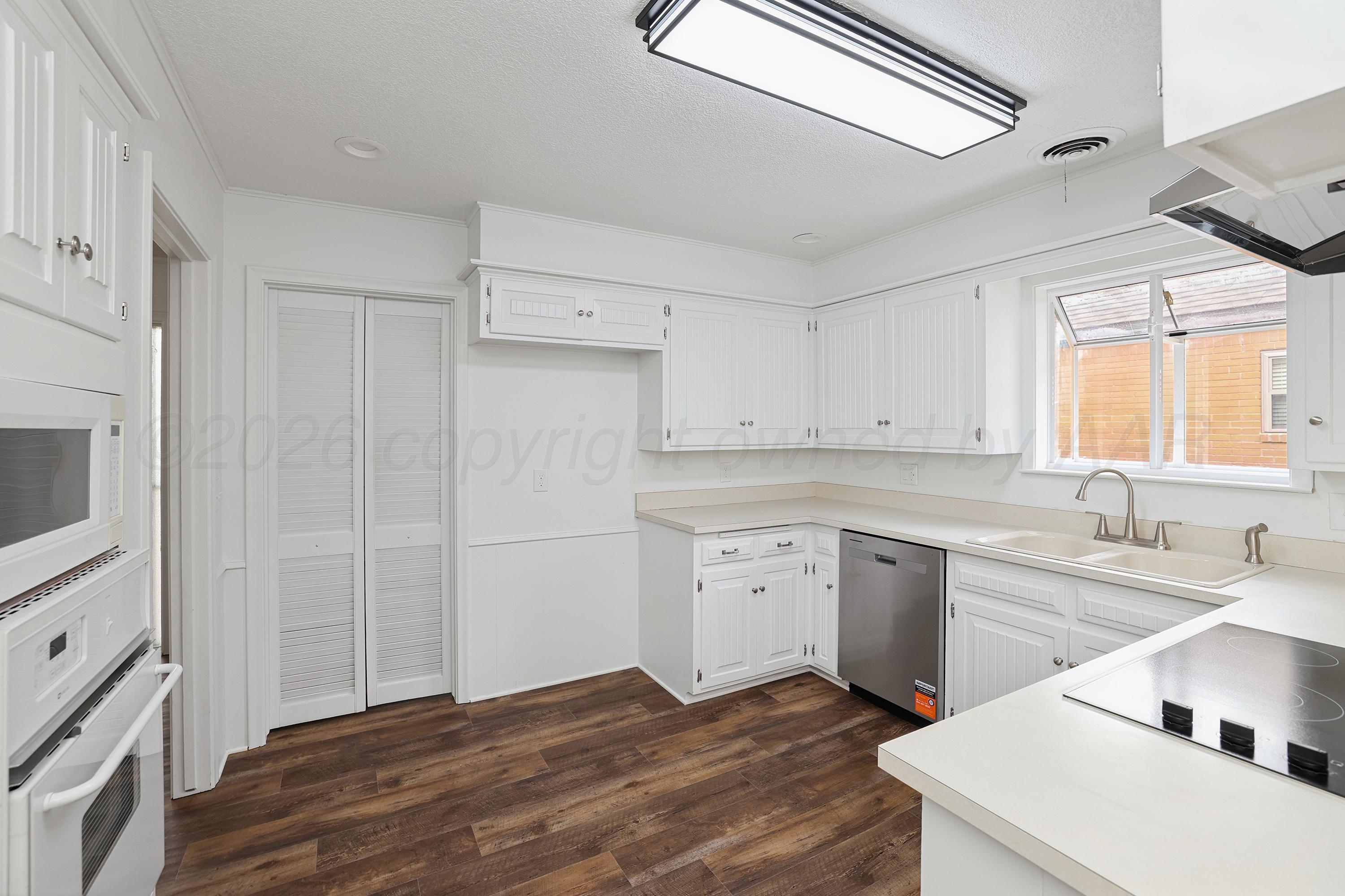 3909 Huntington Drive Property Photo 12