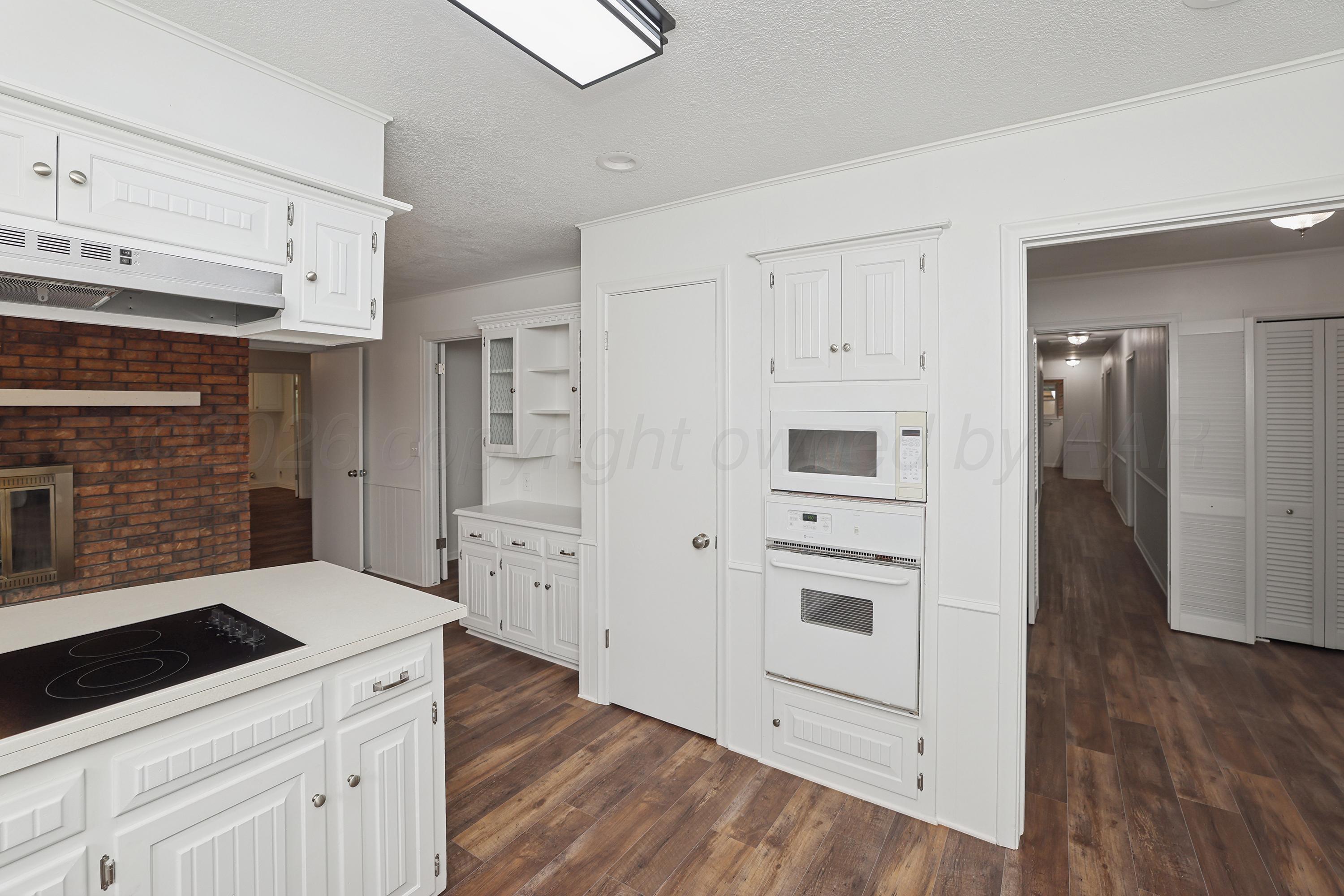 3909 Huntington Drive Property Photo 13