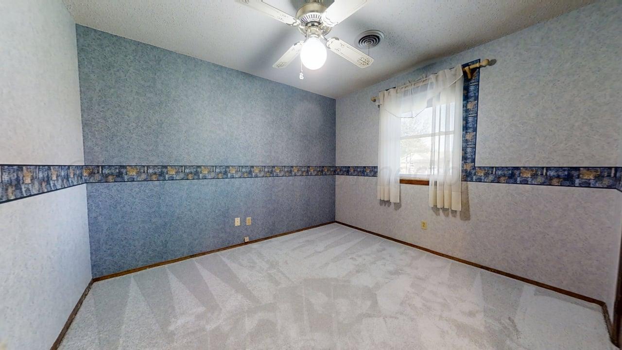 1001 Holly Lane Property Photo 13