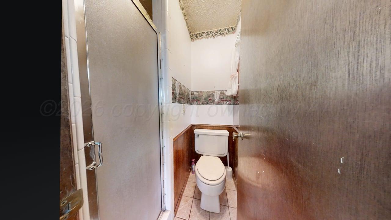 1001 Holly Lane Property Photo 18