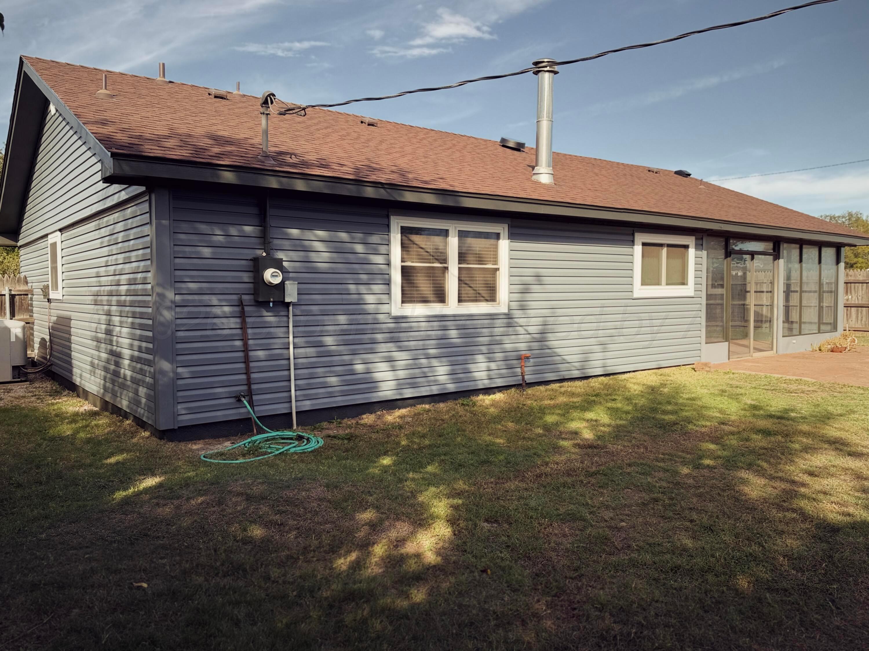 1001 Holly Lane Property Photo 31