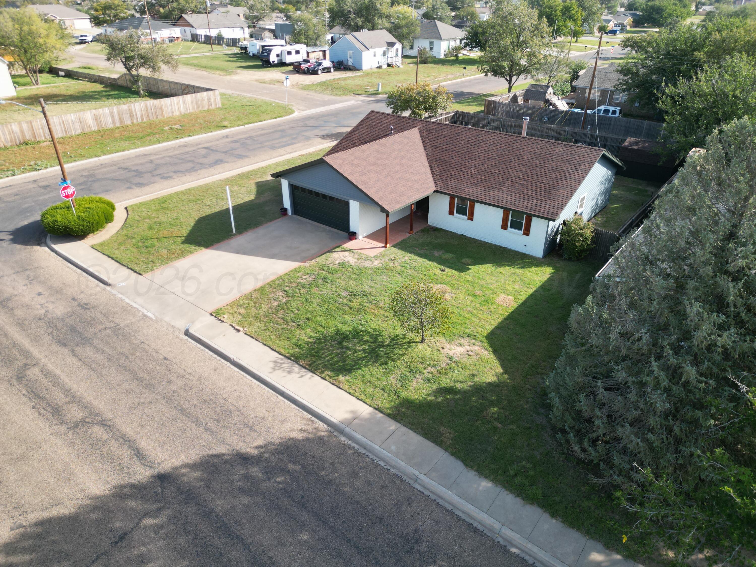 1001 Holly Lane Property Photo 33