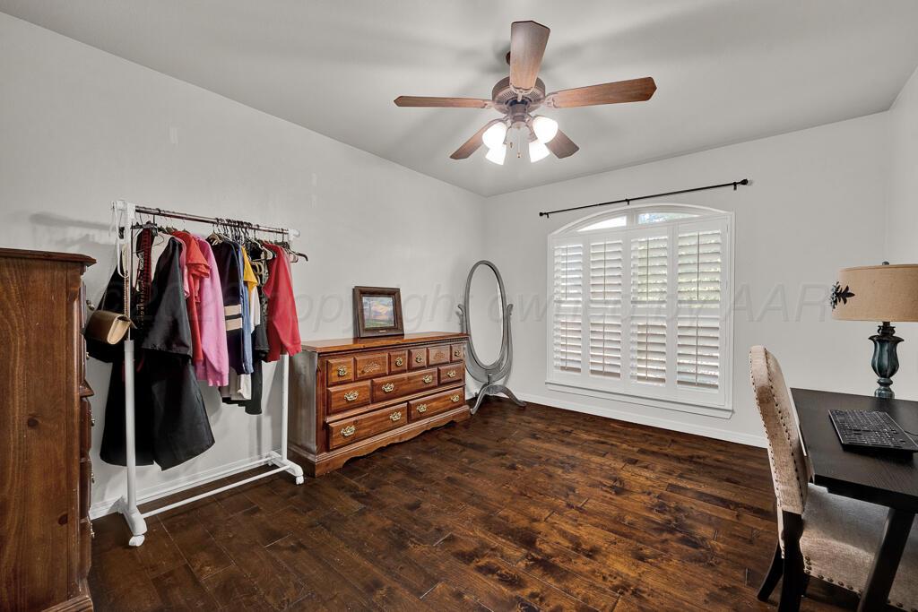 2403 Drake Elm Place Property Photo 20