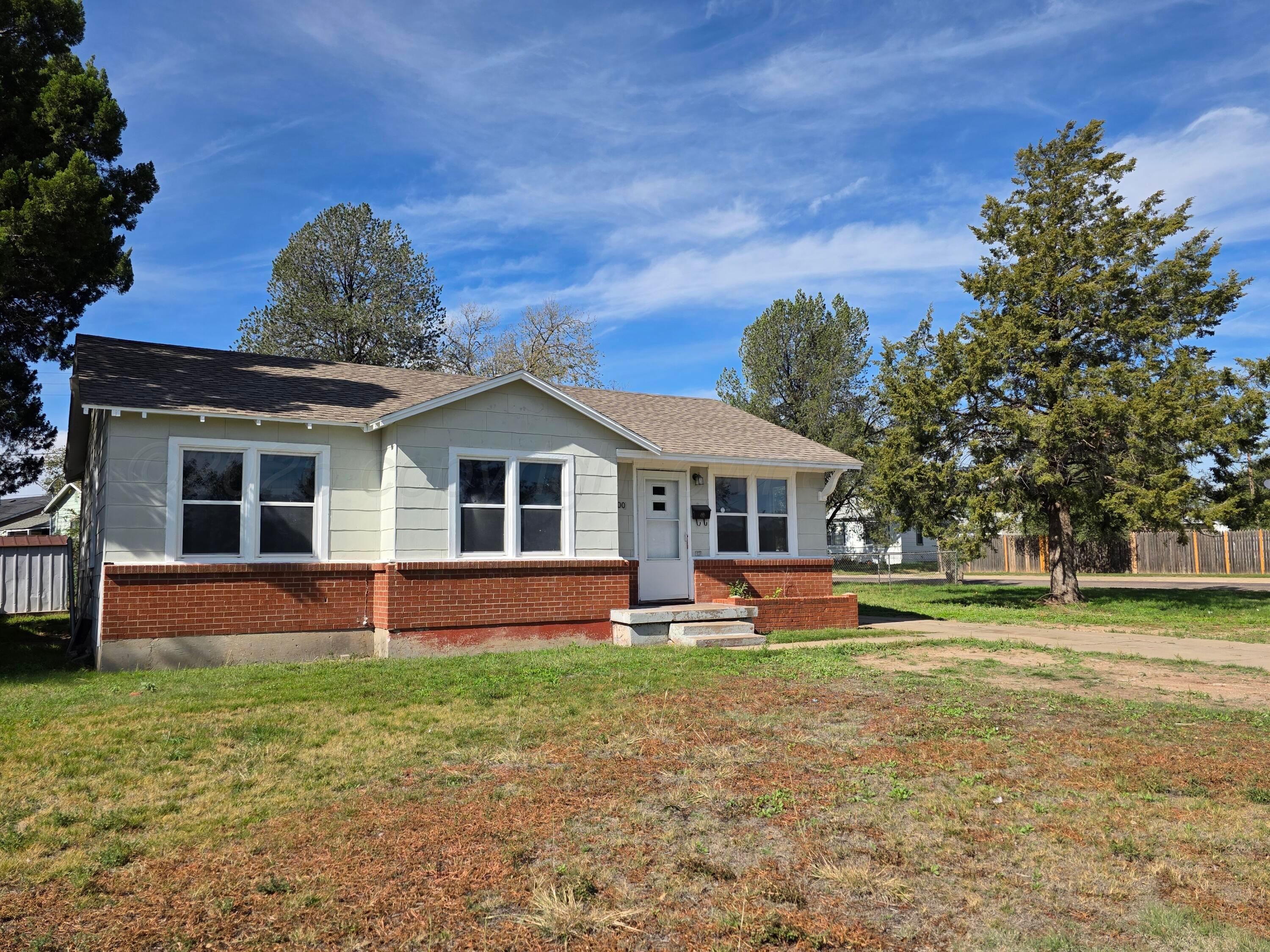4900 Parker Street Property Photo 2