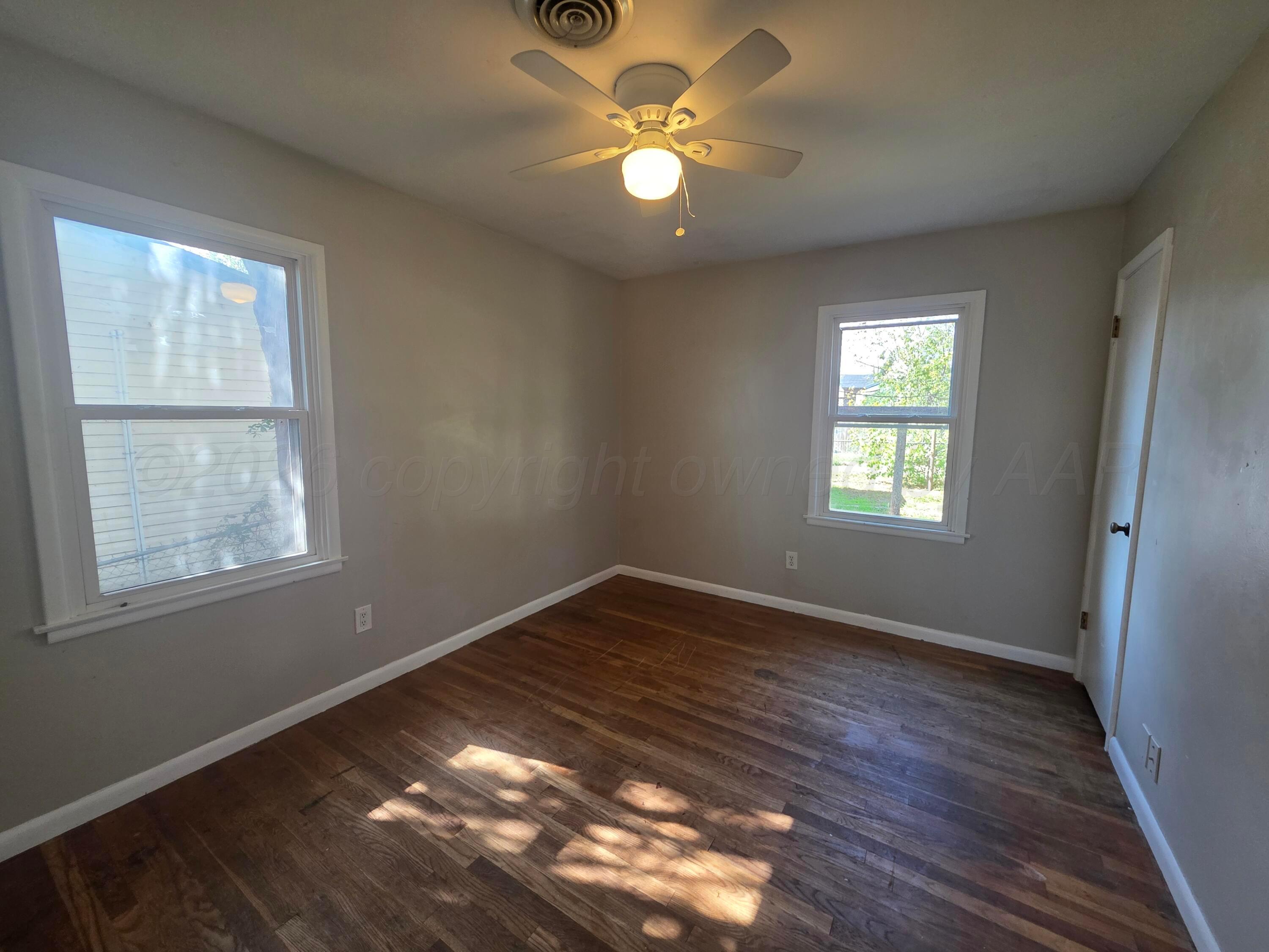 4900 Parker Street Property Photo 13