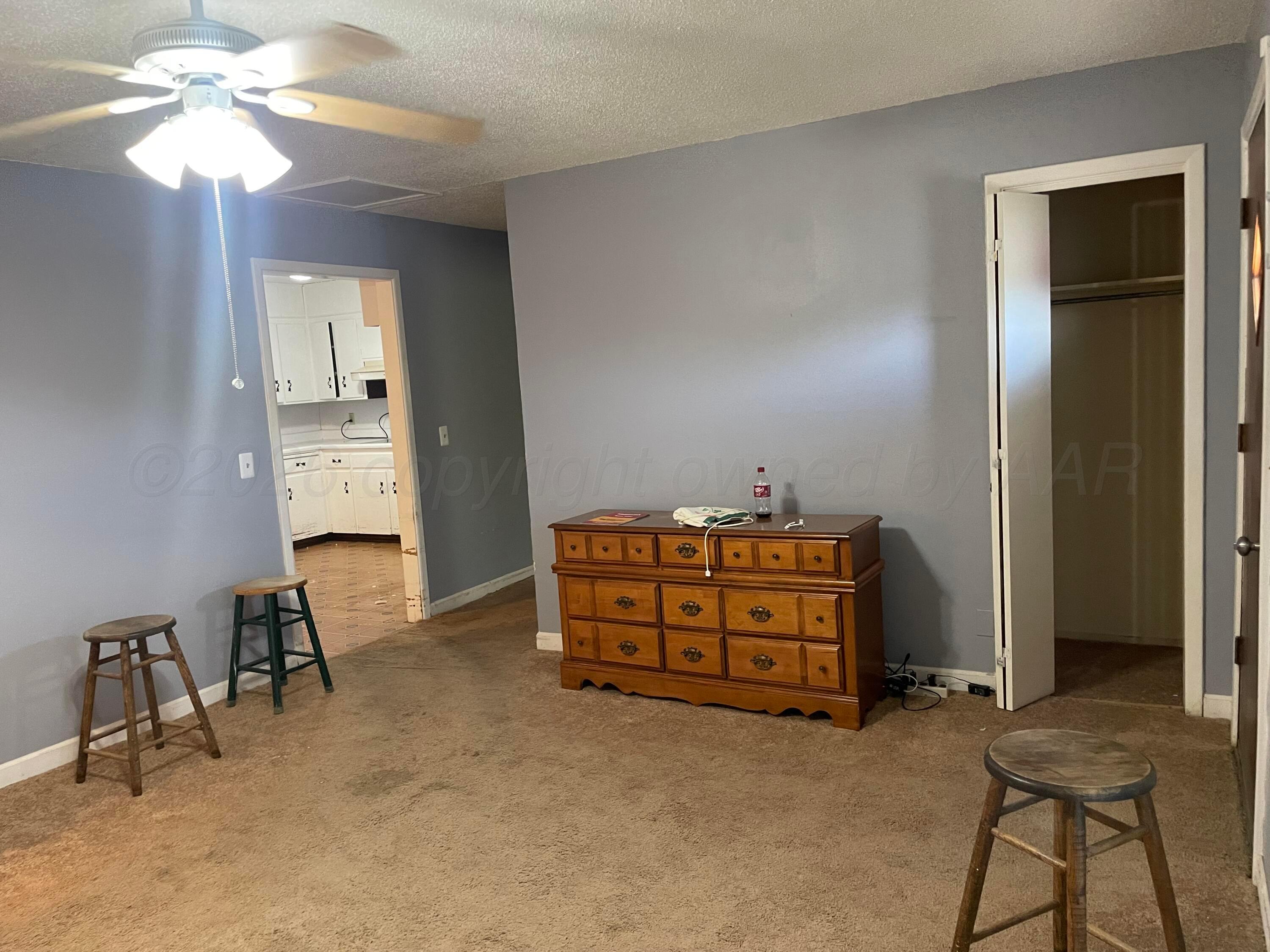 1010 N Alabama Street Property Photo 2