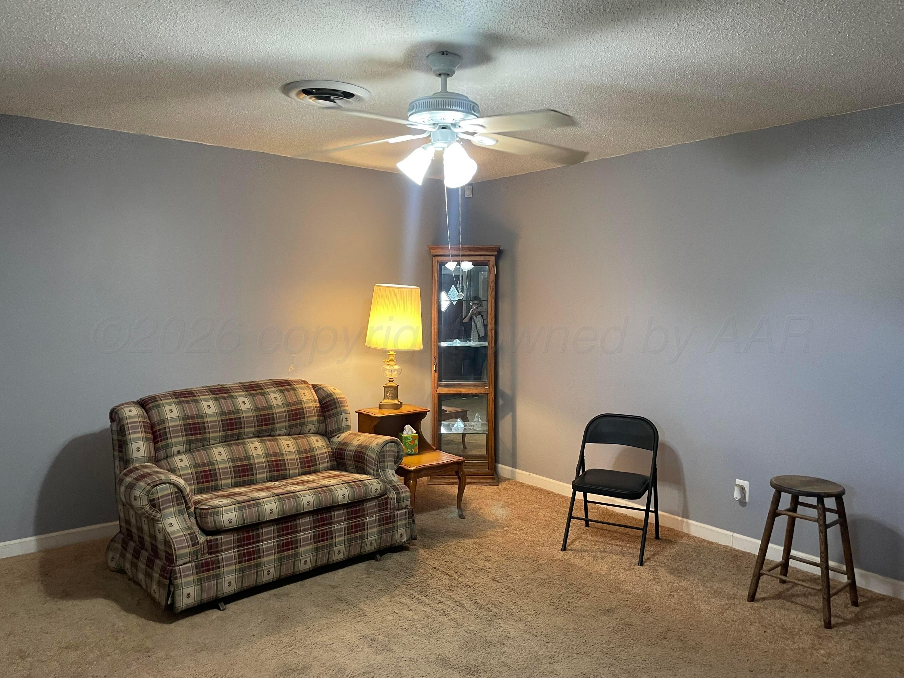 1010 N Alabama Street Property Photo 3
