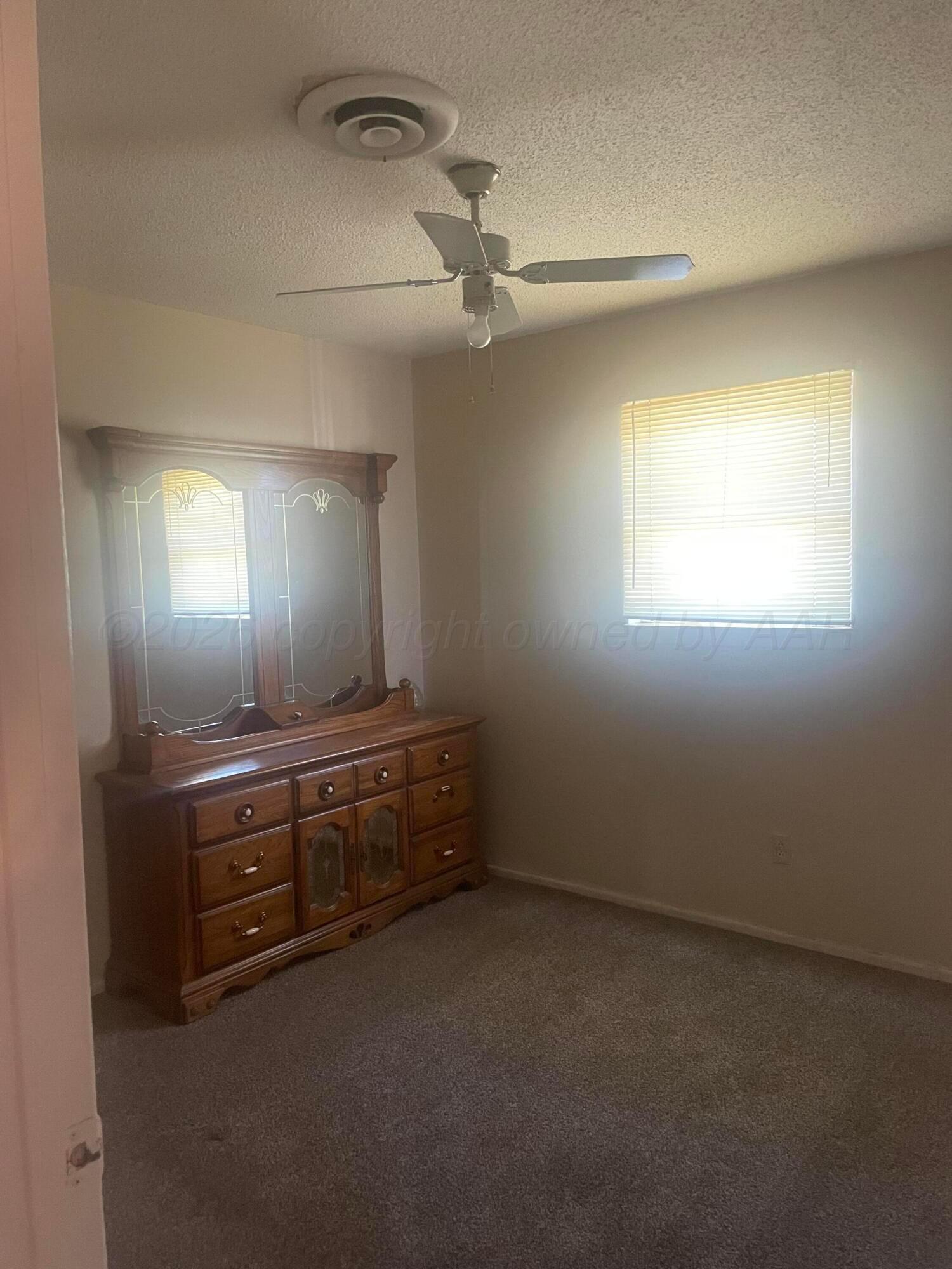 1010 N Alabama Street Property Photo 6