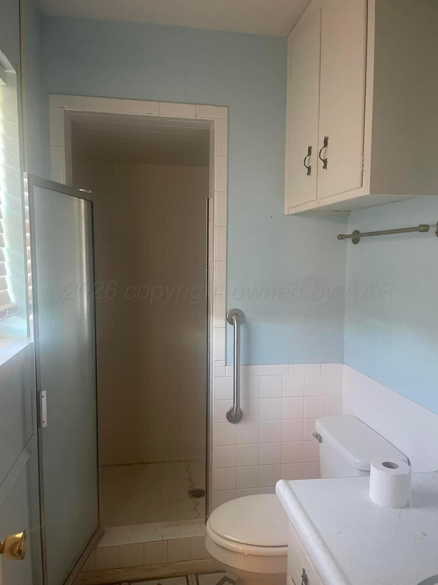 1010 N Alabama Street Property Photo 10