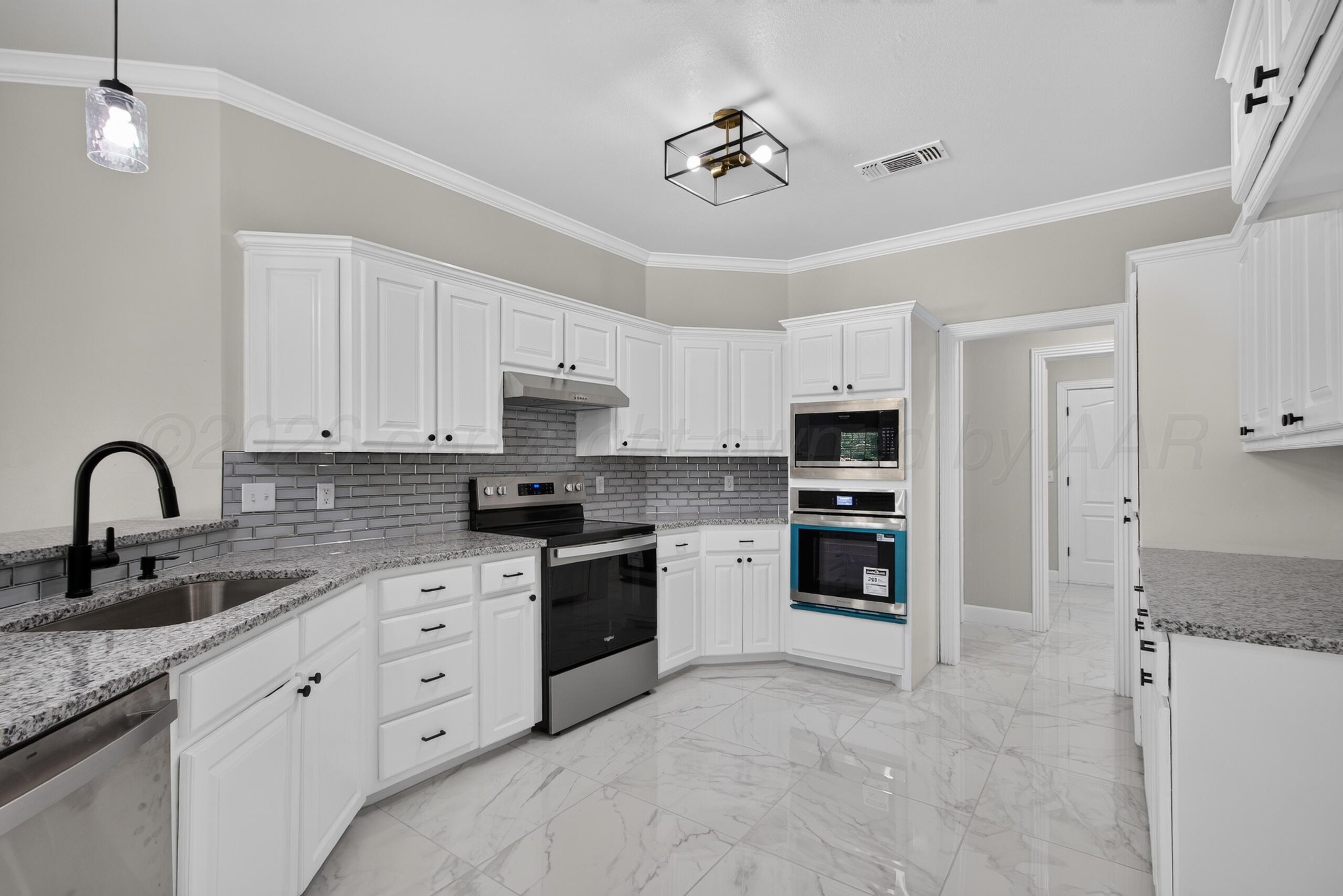 2105 Briarwood Drive Property Photo 11