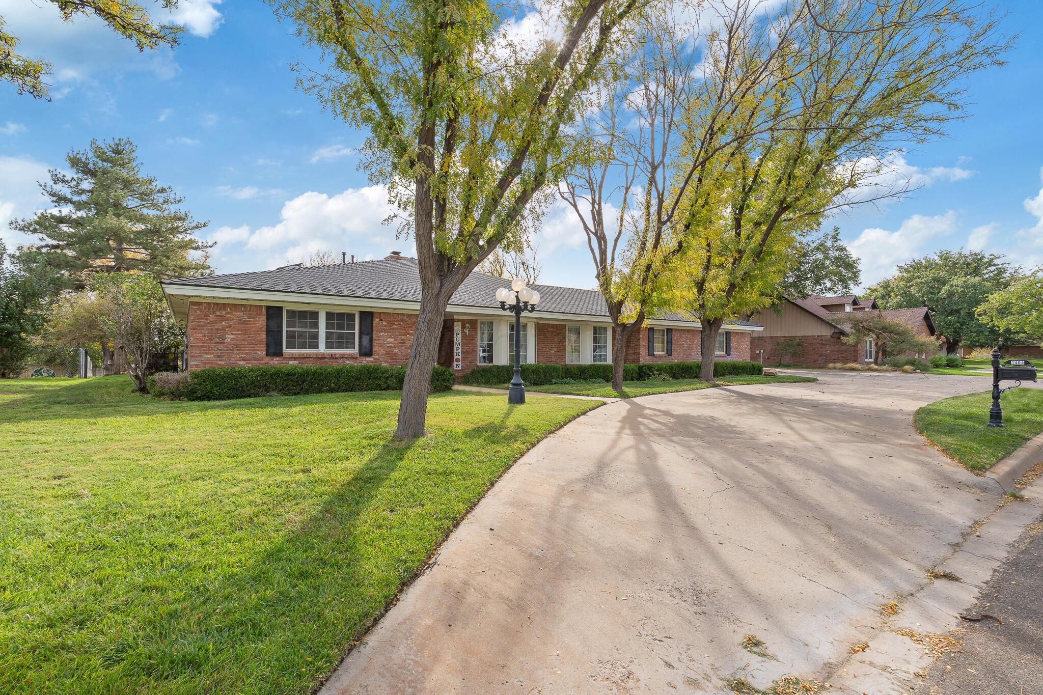1404 Creekmere Drive Property Photo 4