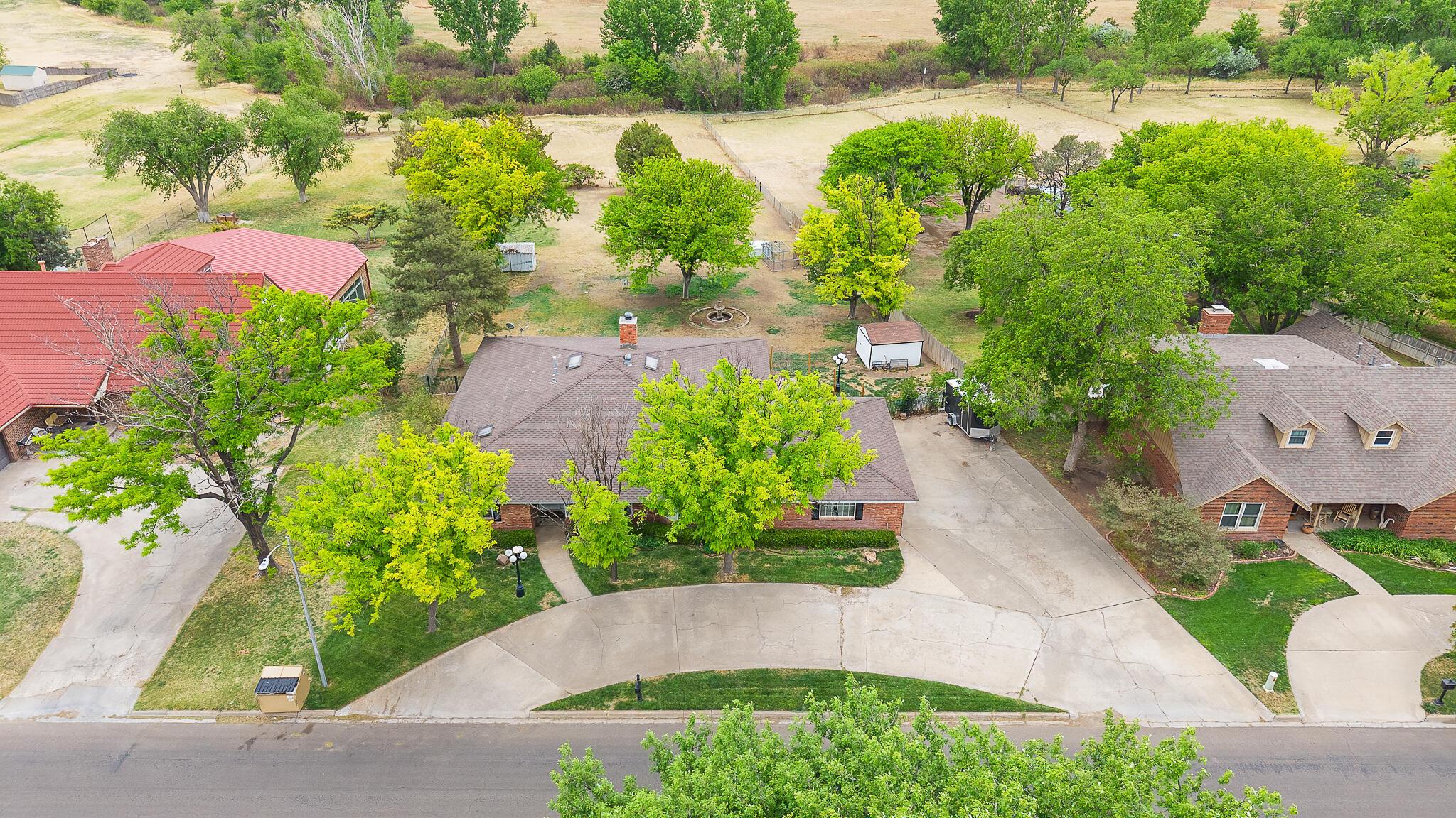 1404 Creekmere Drive Property Photo 7