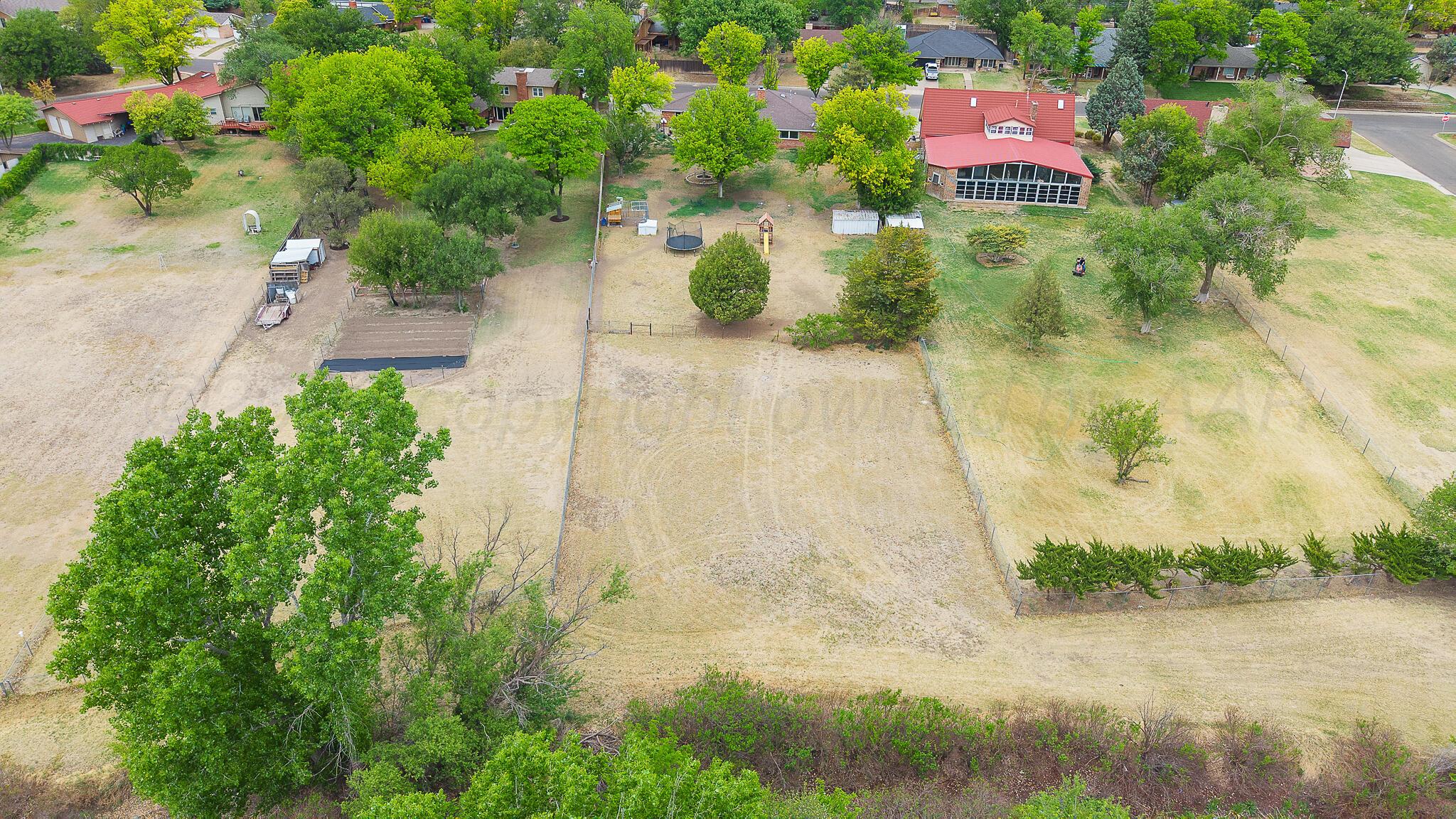 1404 Creekmere Drive Property Photo 8