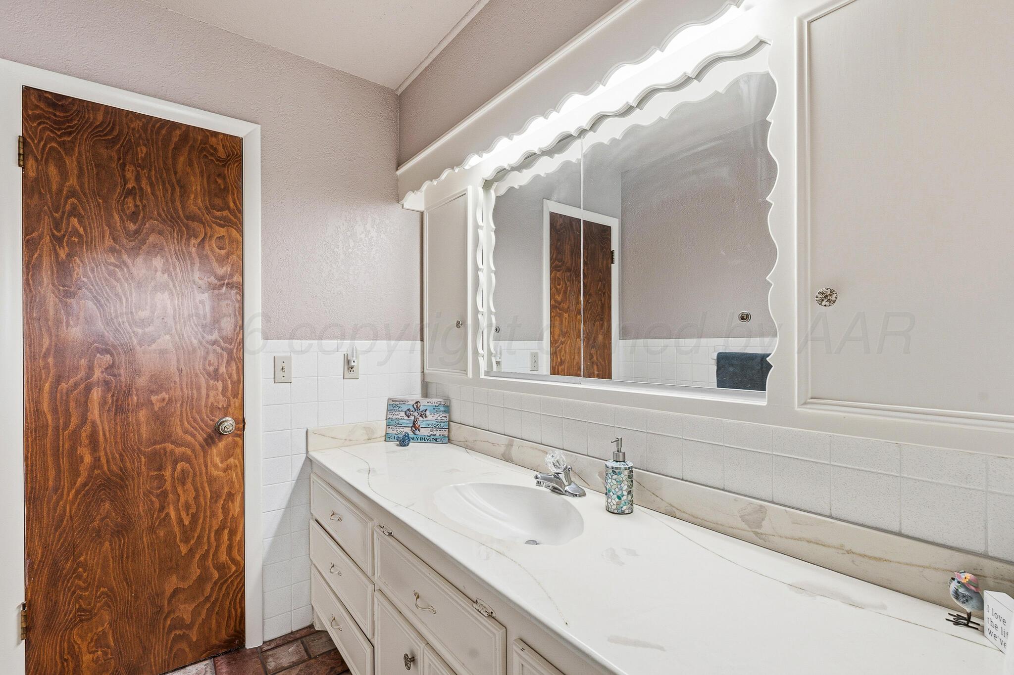 1404 Creekmere Drive Property Photo 33