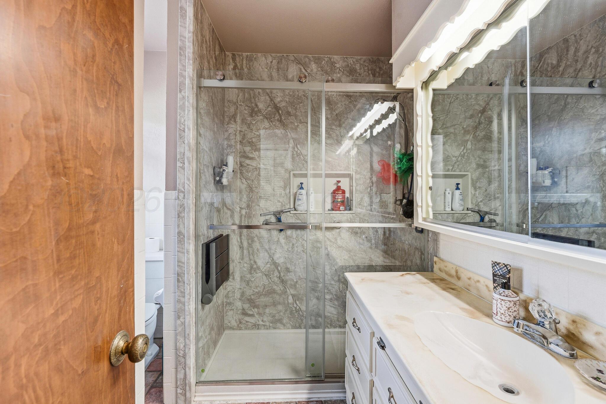 1404 Creekmere Drive Property Photo 38