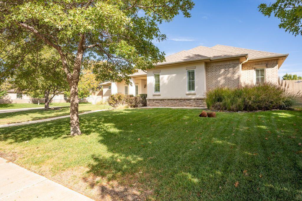 7812 Kingsgate Drive Property Photo 3