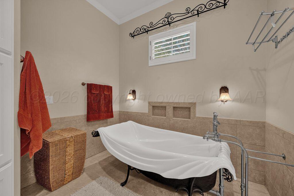 7812 Kingsgate Drive Property Photo 14