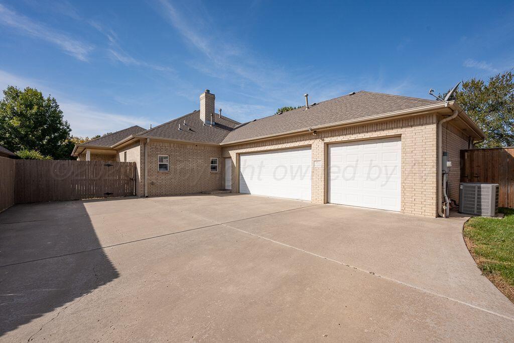 7812 Kingsgate Drive Property Photo 23