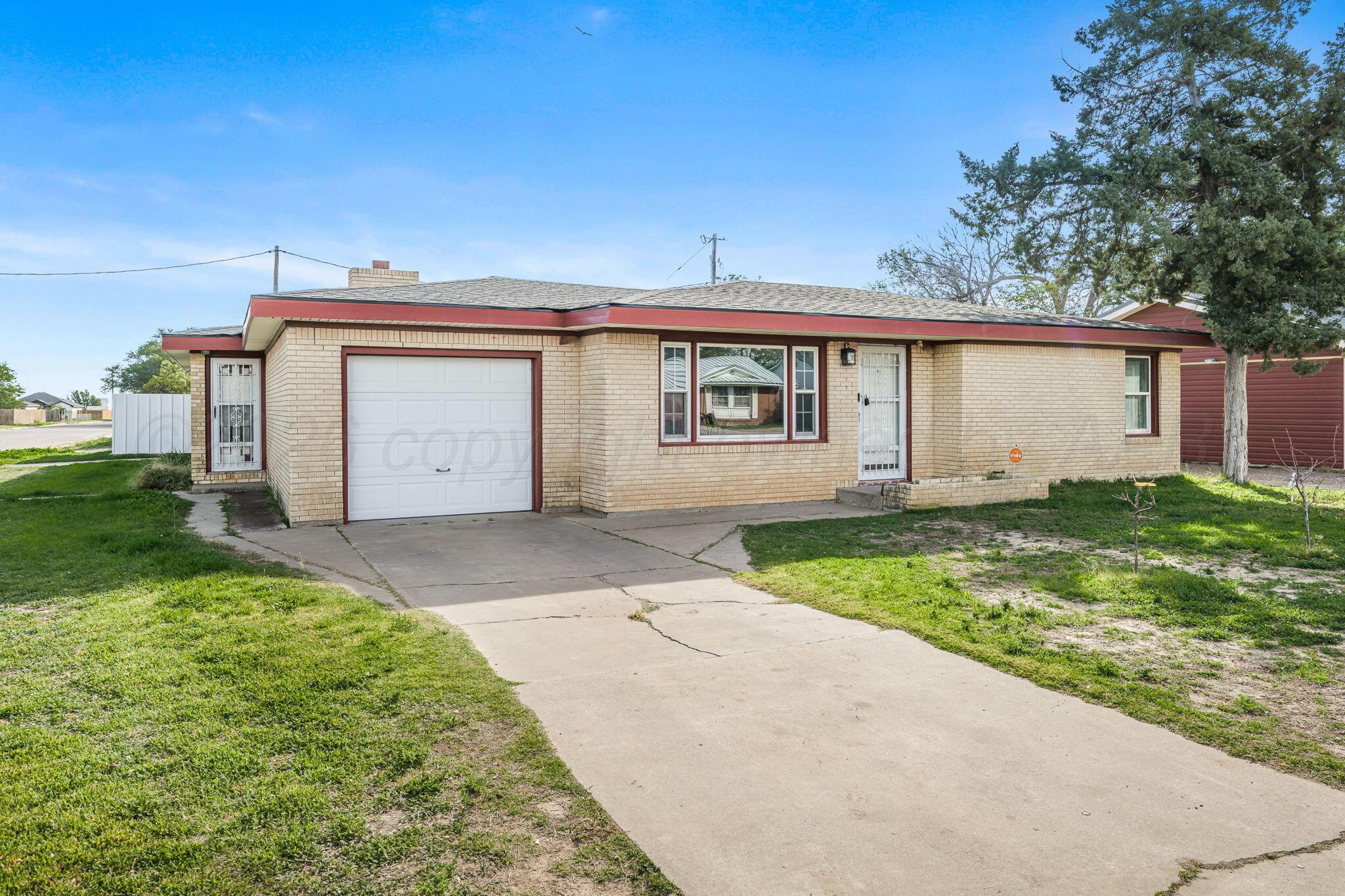 840 Blevins Street Property Photo 2