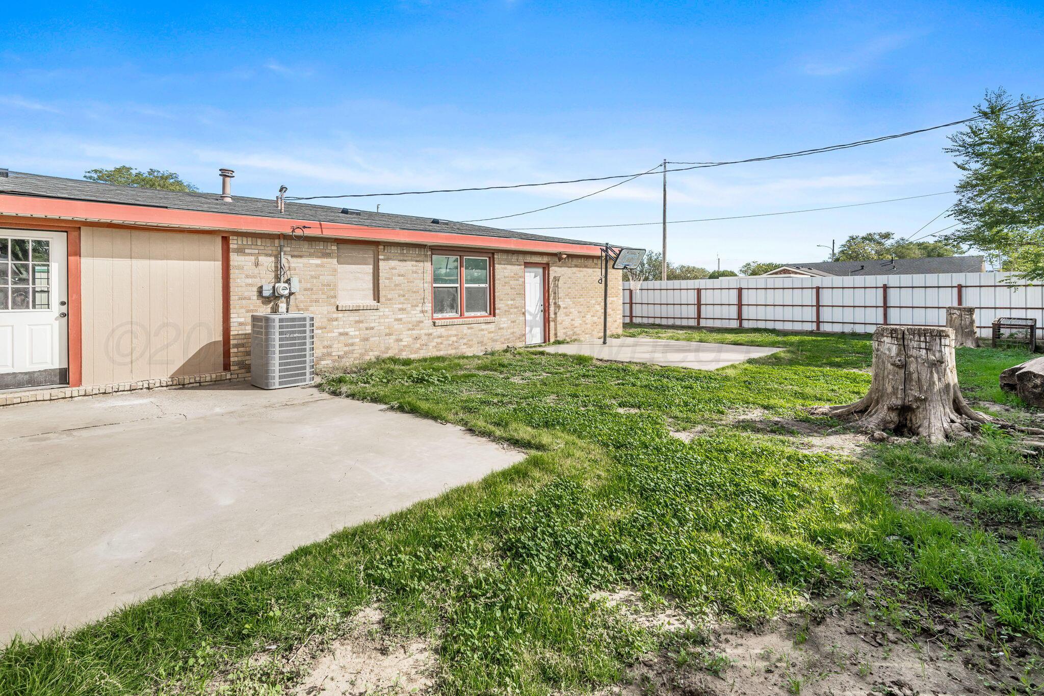840 Blevins Street Property Photo 15