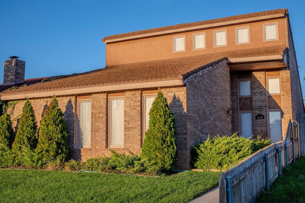 26-8395 Property Photo 1